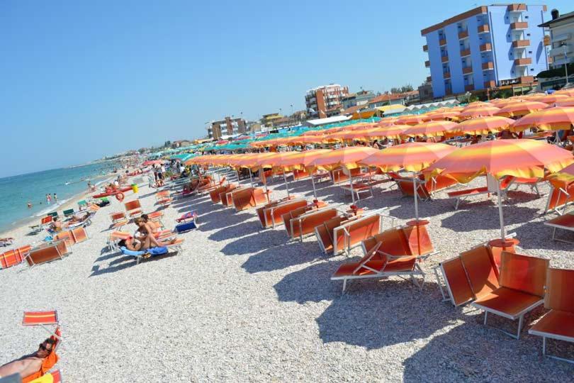 casa vacanza fronte mare fano sassonia