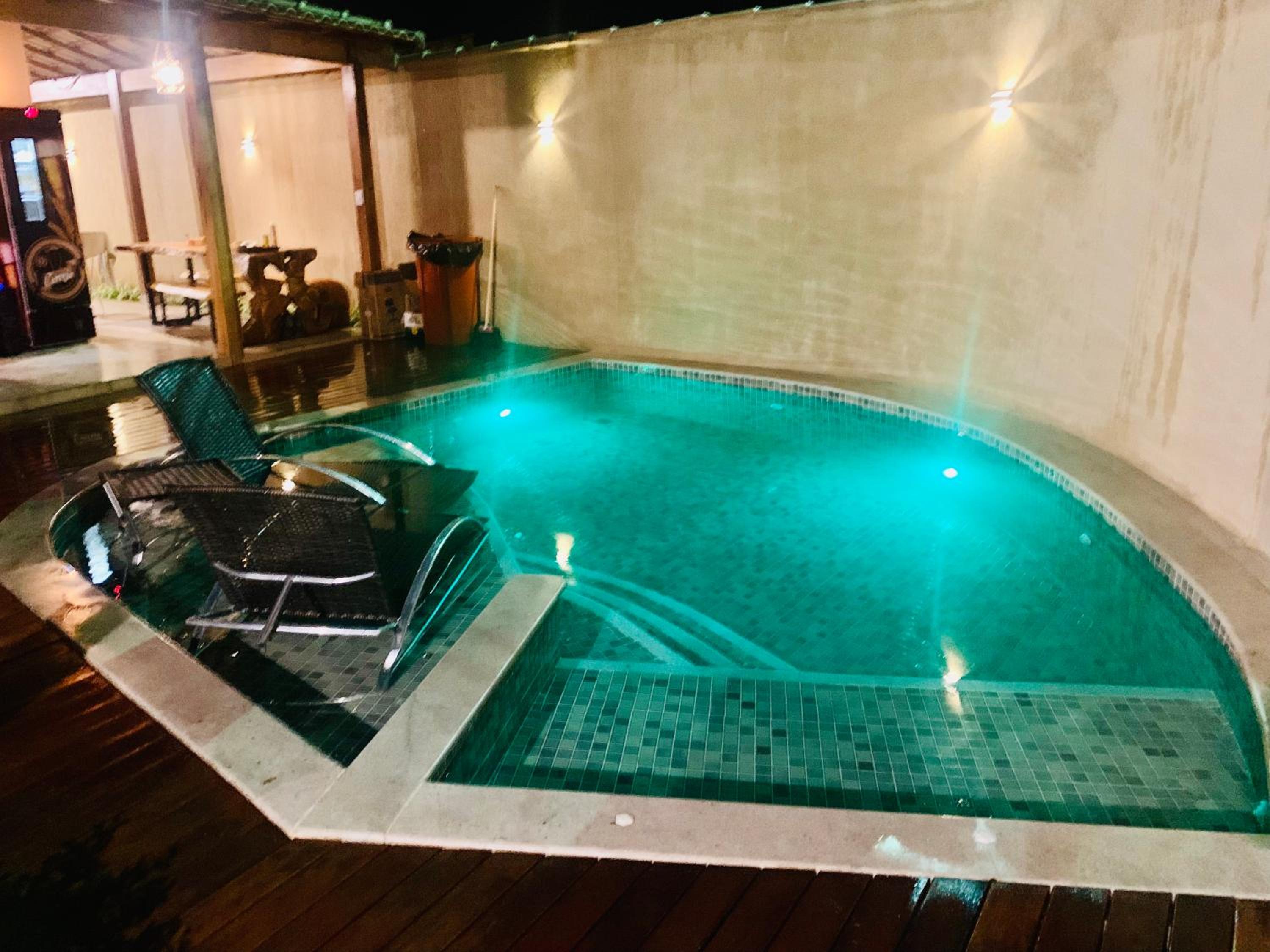 Linda casa com piscina Bosque de Geriba