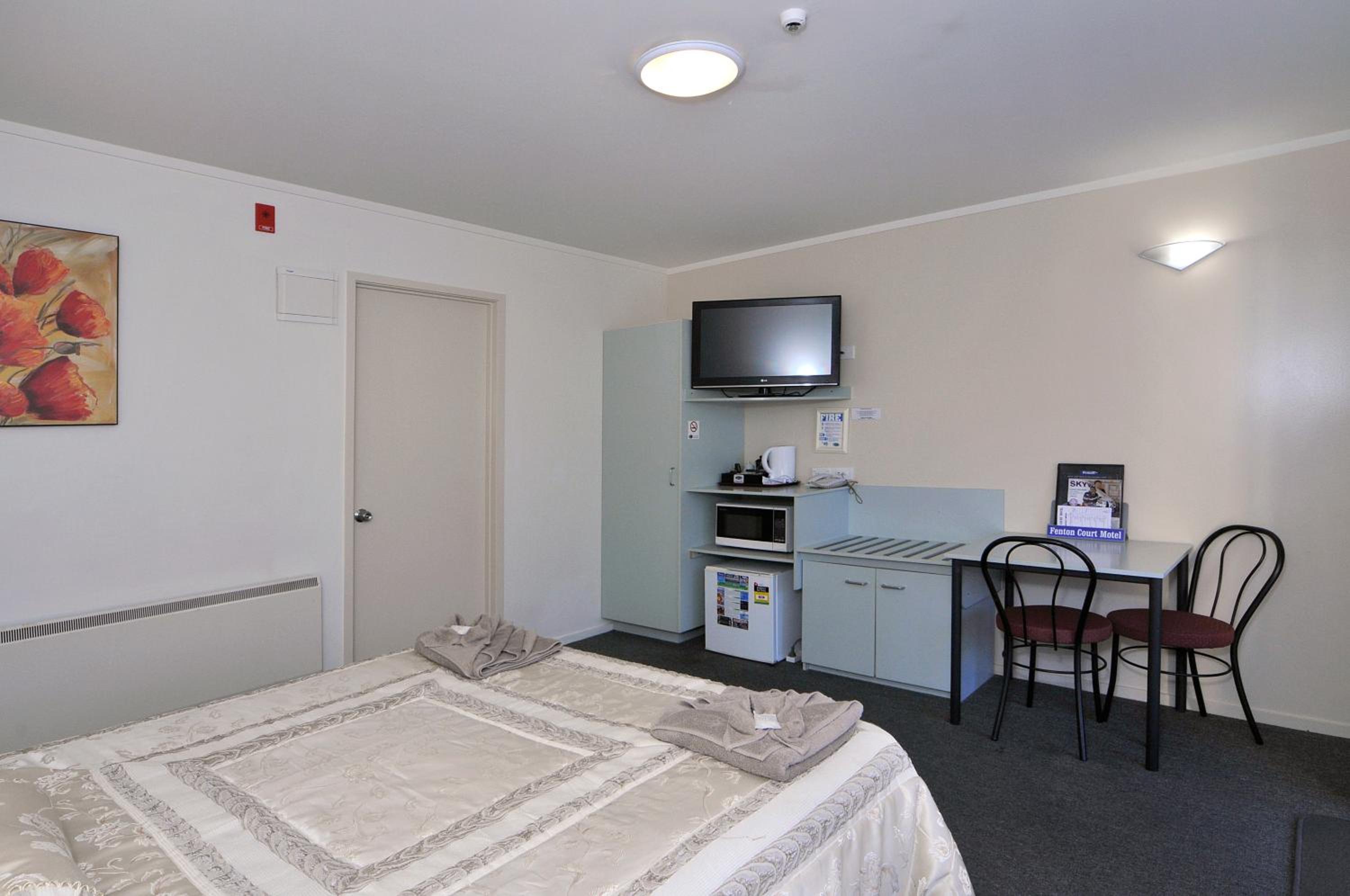 Fenton Court Motel
