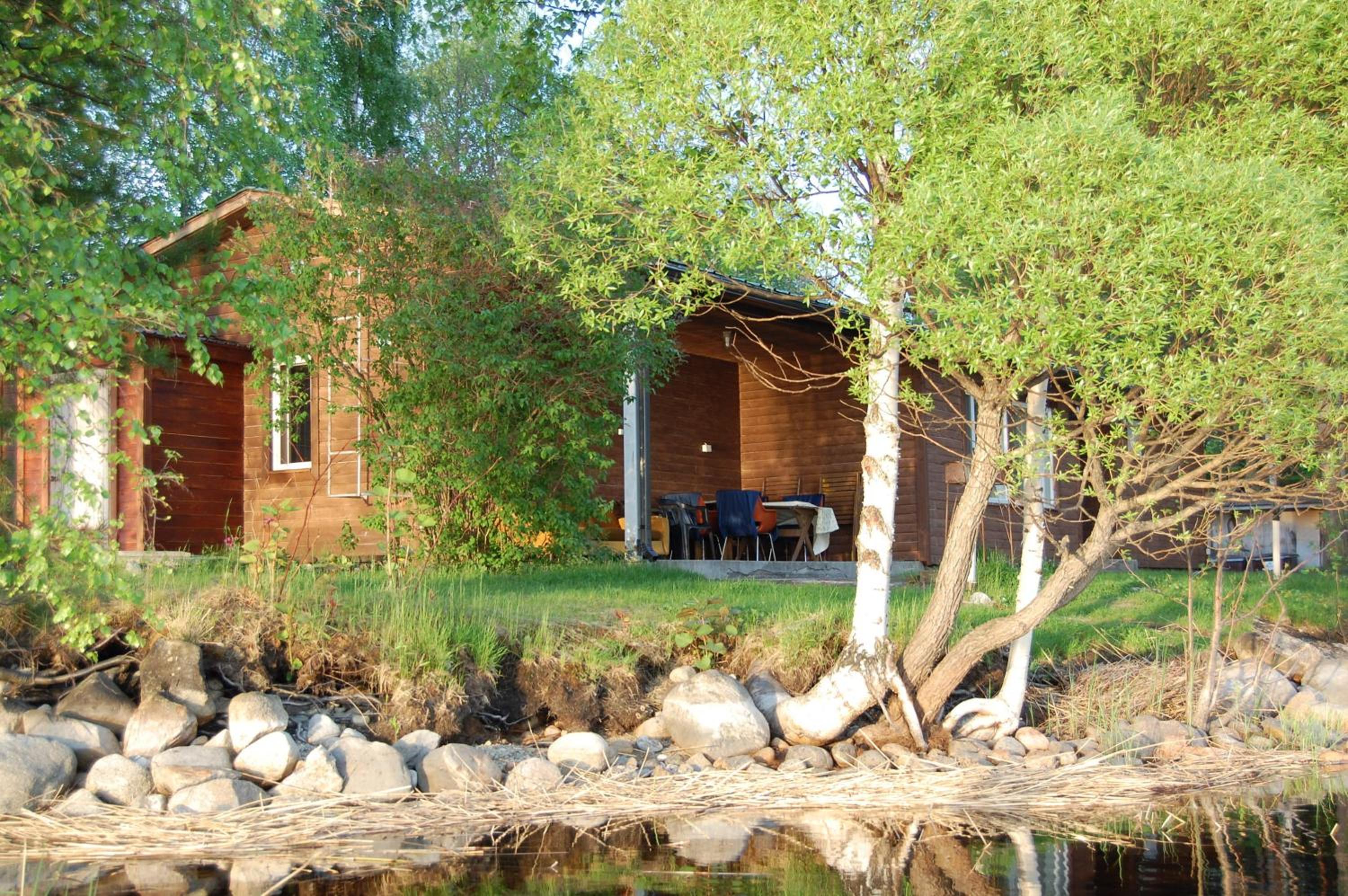 Lomasaaret Cottages