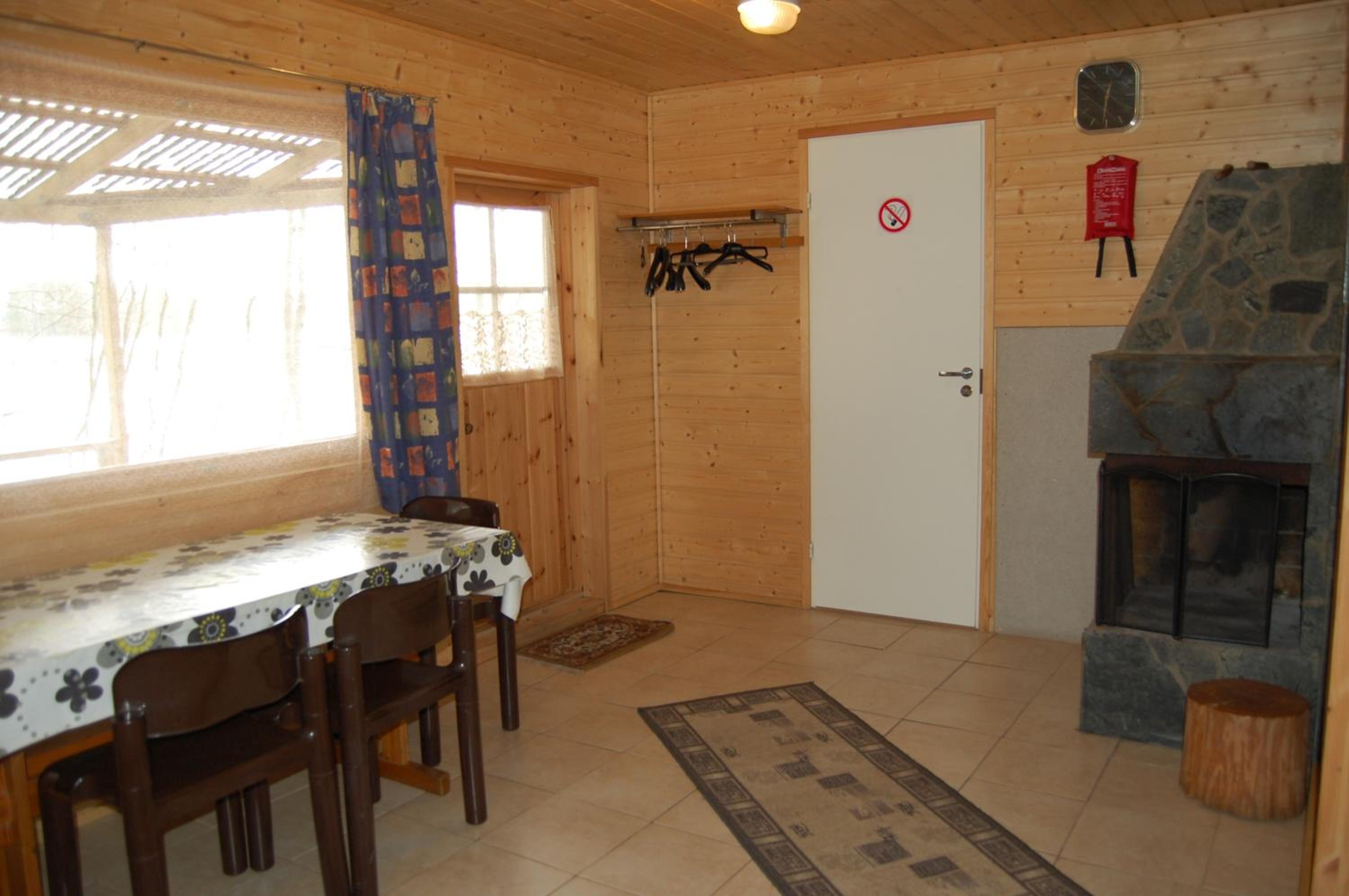 Lomasaaret Cottages