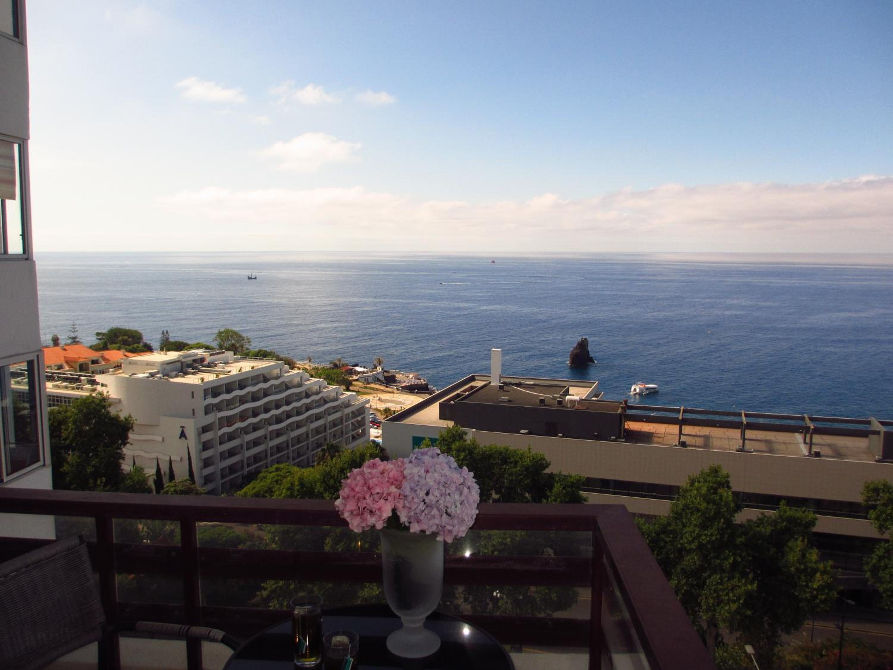Tranquil Ocean view apartment