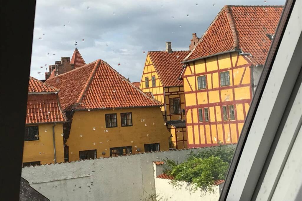 Penthouselejlighed med havneudsigt