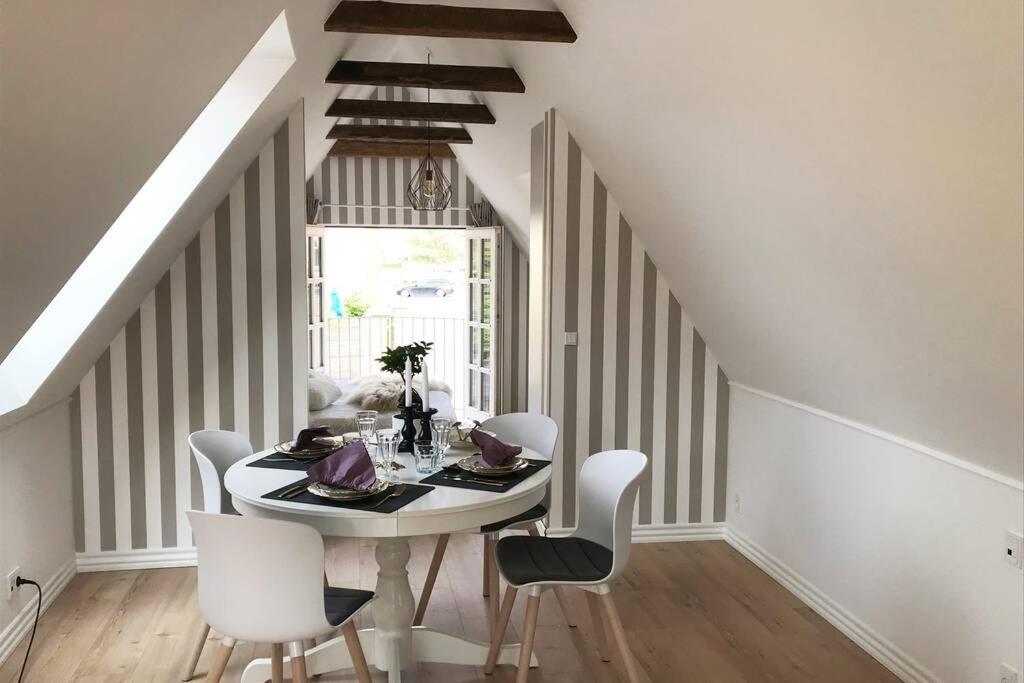 Penthouselejlighed med havneudsigt