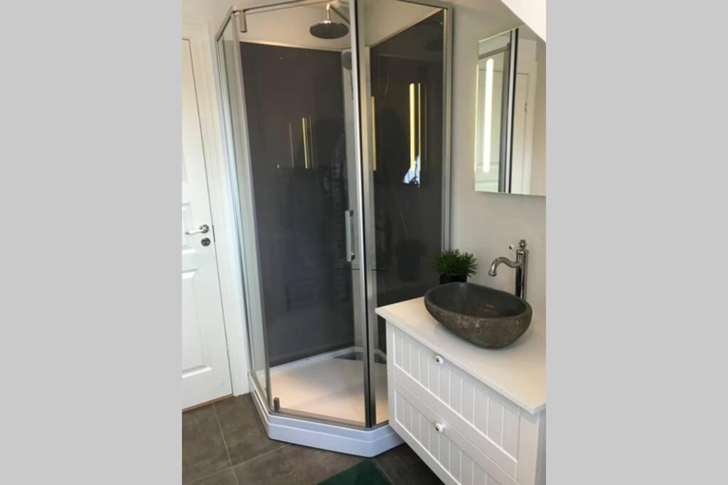 Penthouselejlighed med havneudsigt