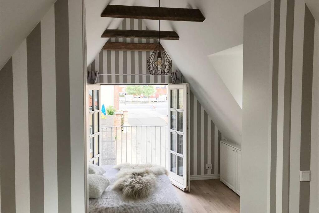 Penthouselejlighed med havneudsigt