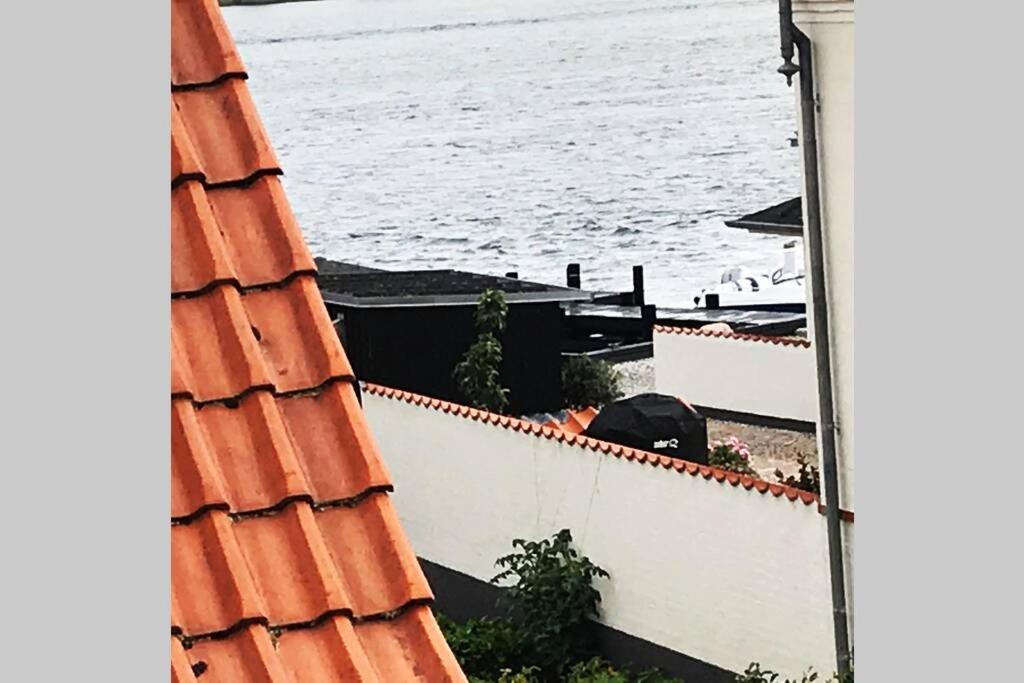 Penthouselejlighed med havneudsigt