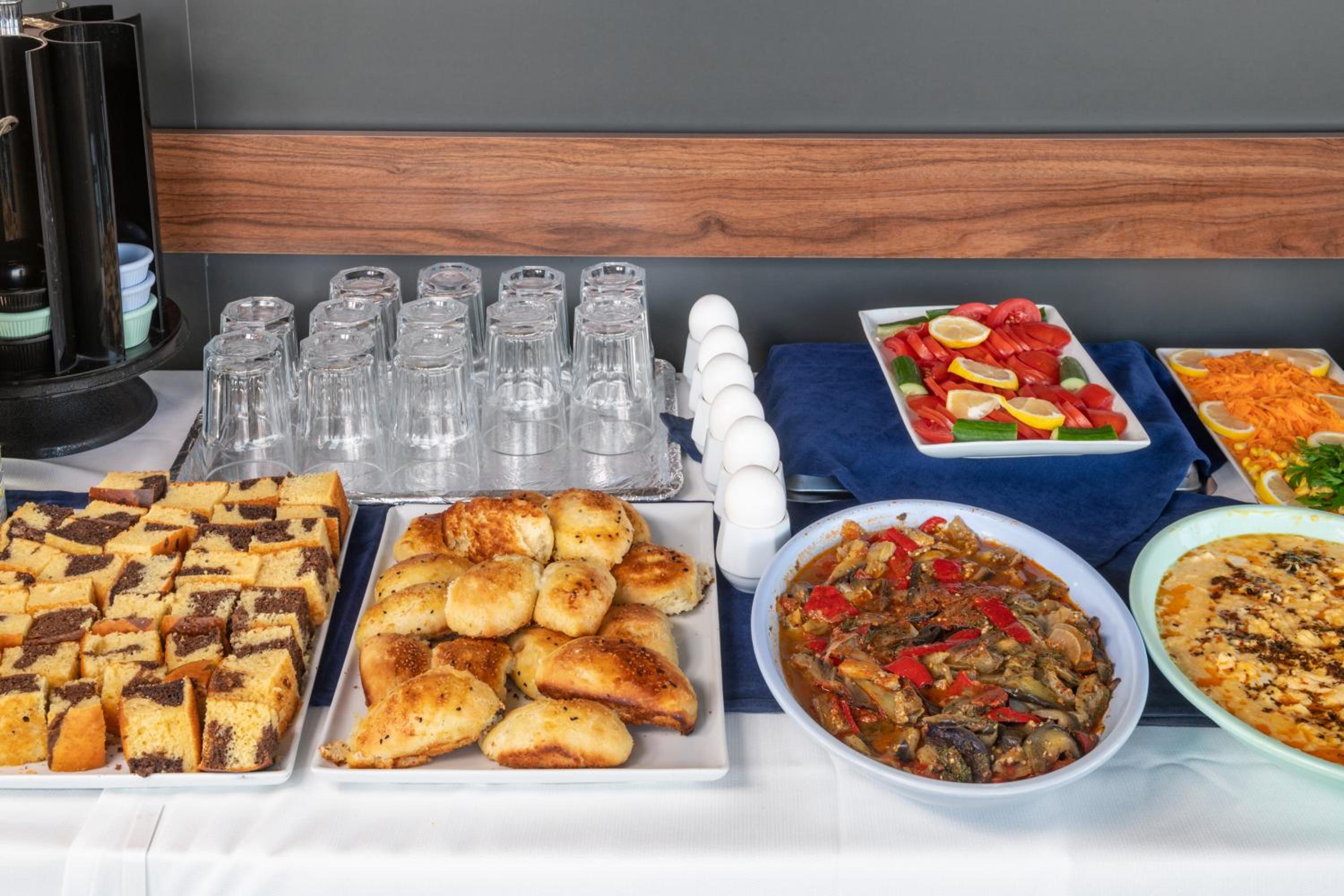 Aristocrat Hotel - Image 72