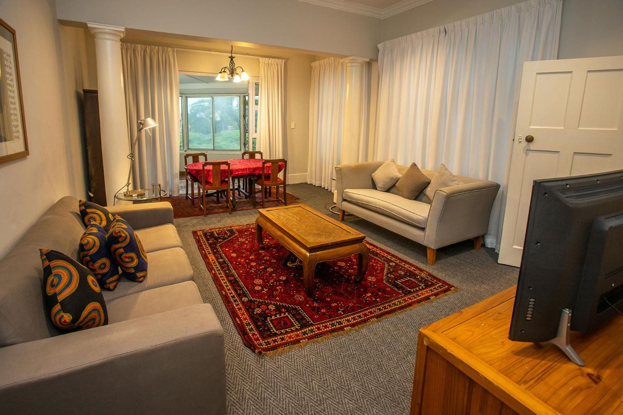 Harcourt Lodge