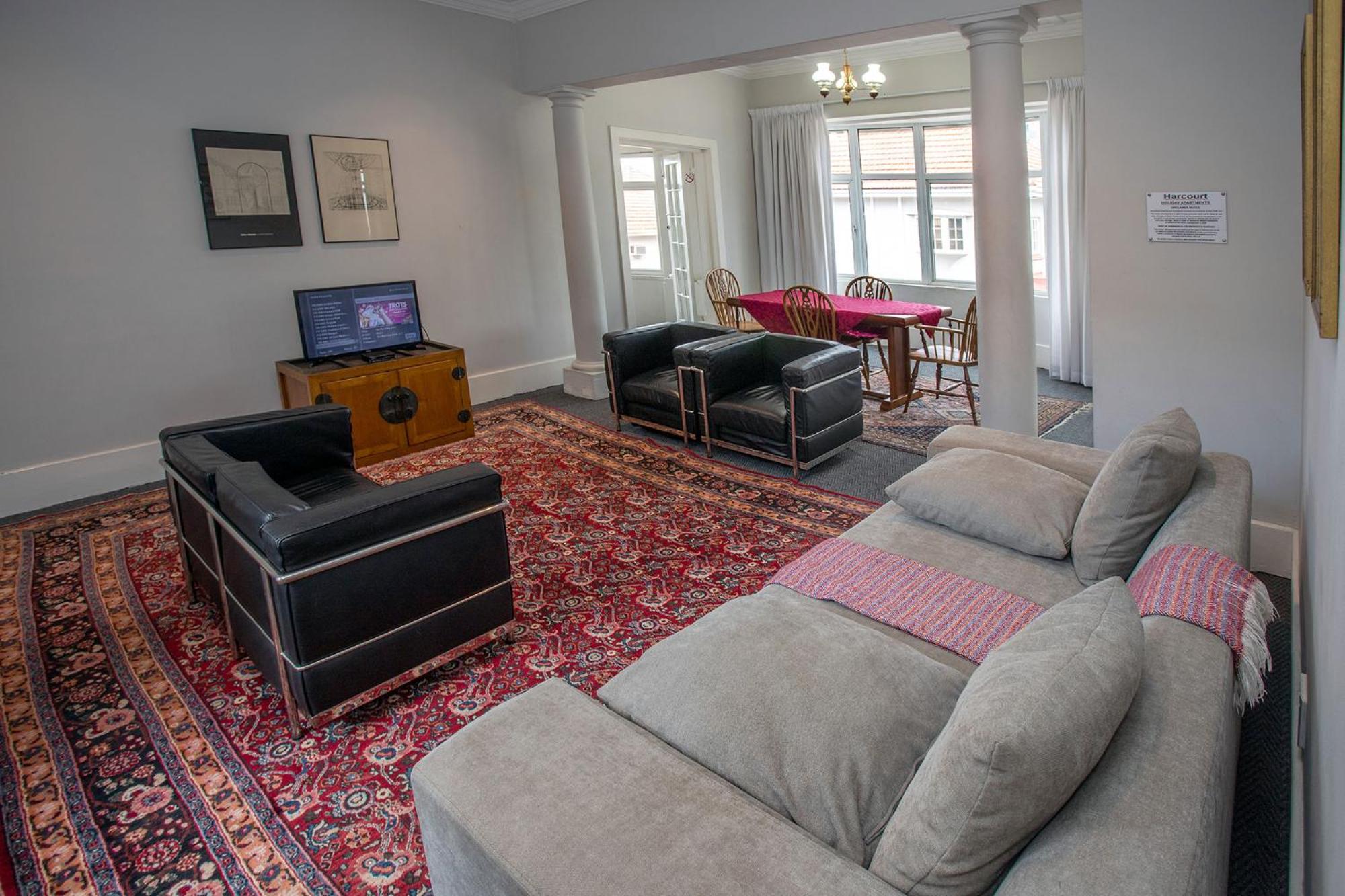 Harcourt Lodge