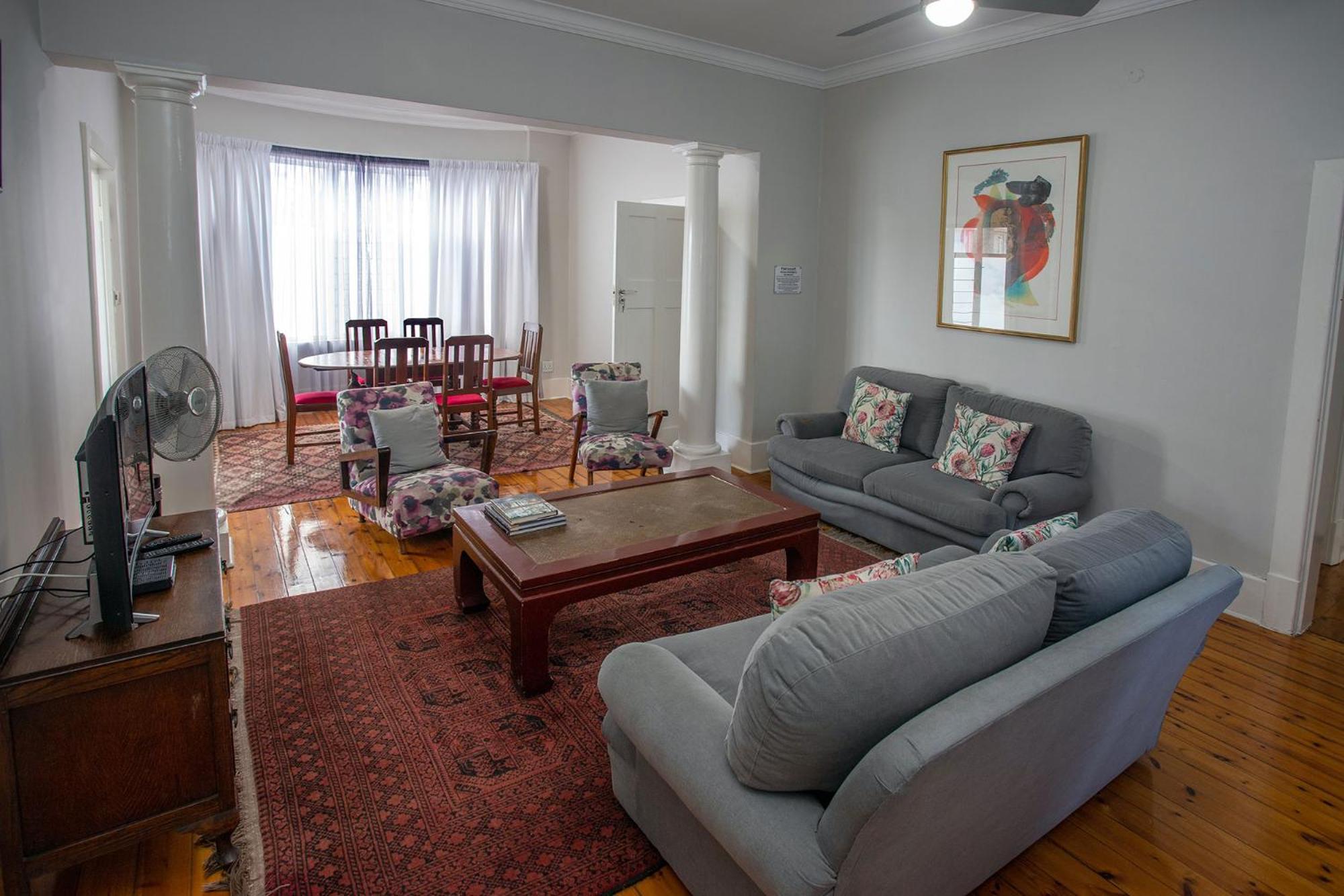 Harcourt Lodge