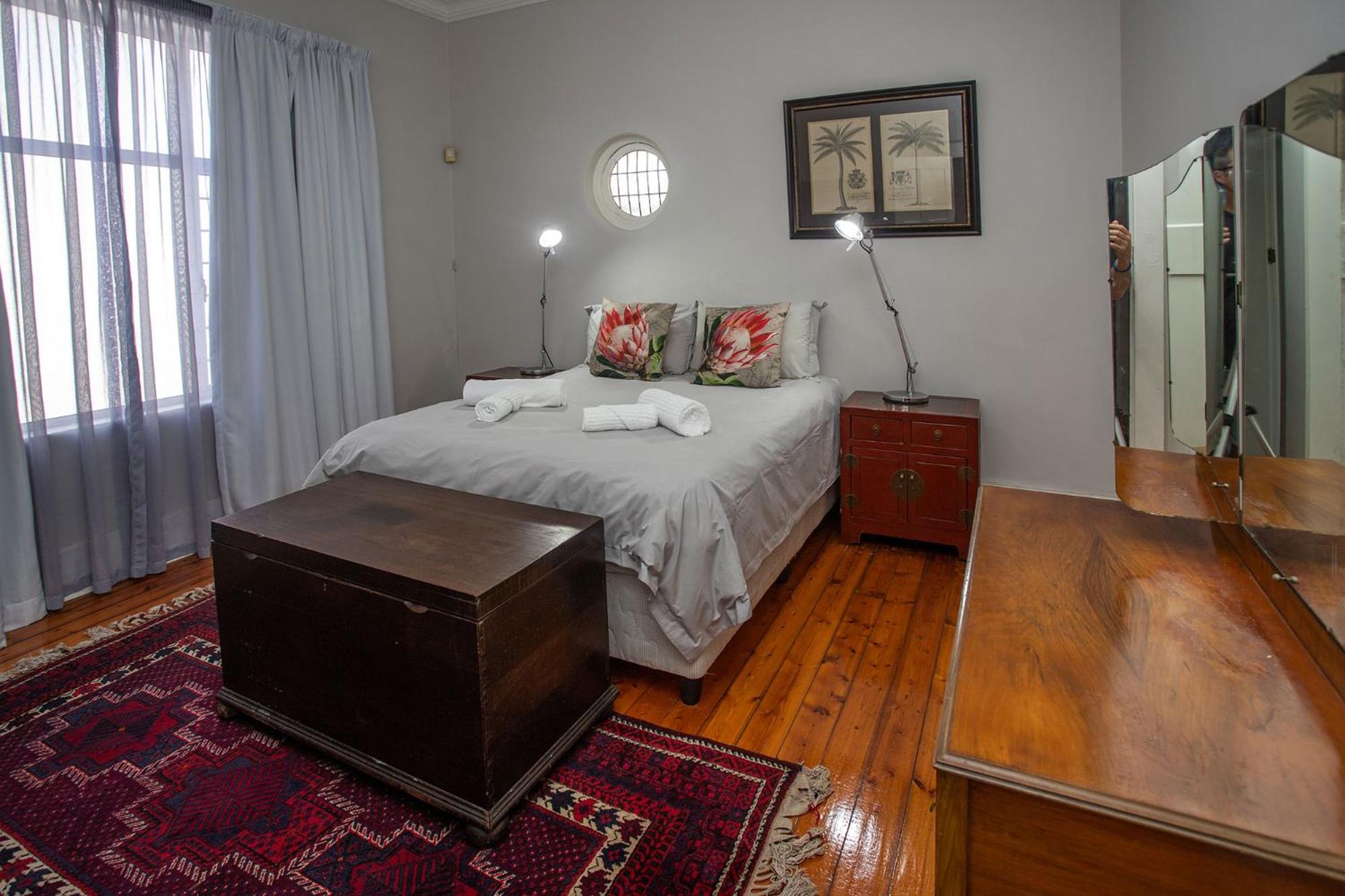 Harcourt Lodge