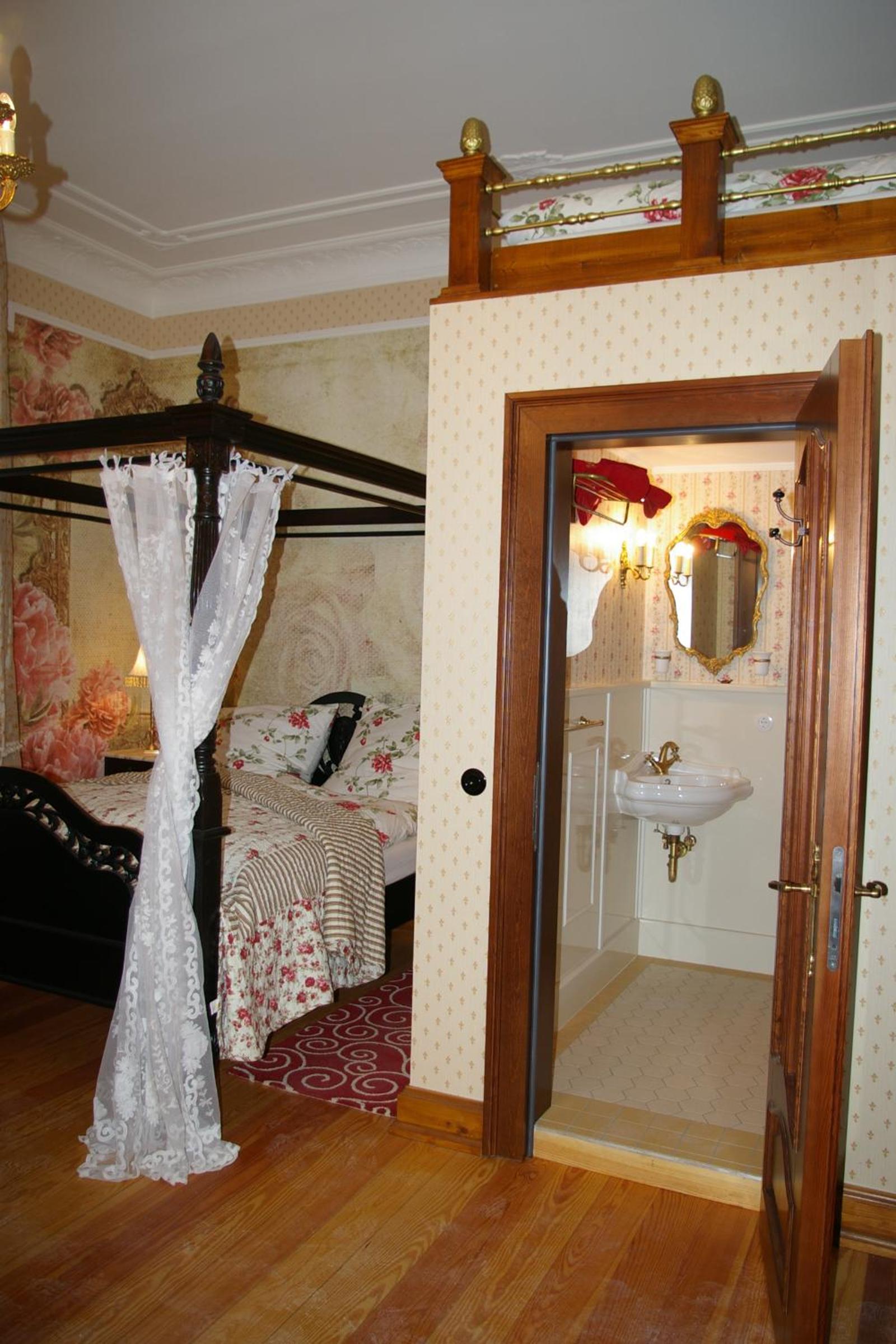 Photo 21