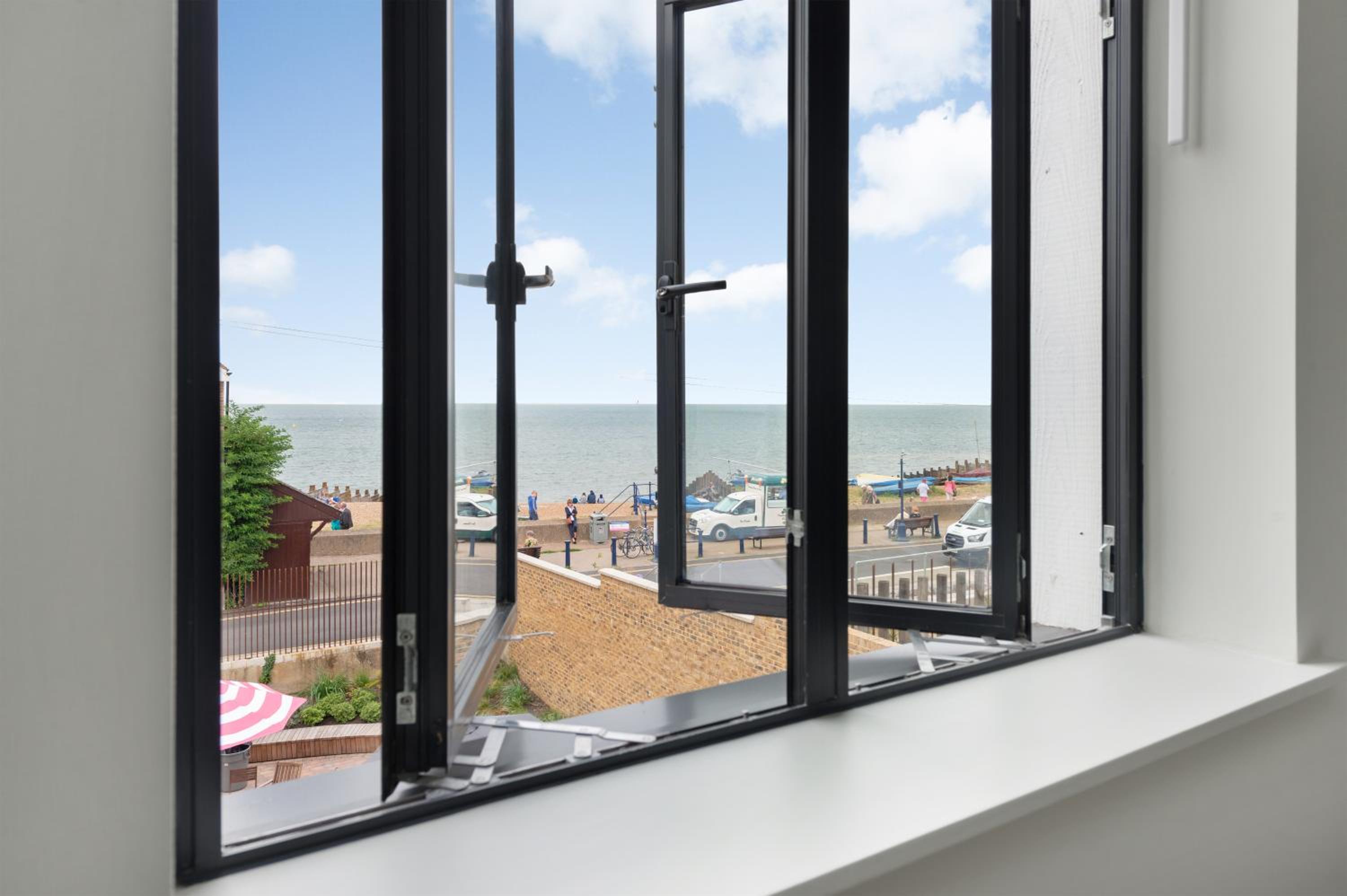 Home with sea views next to the beach! view 3