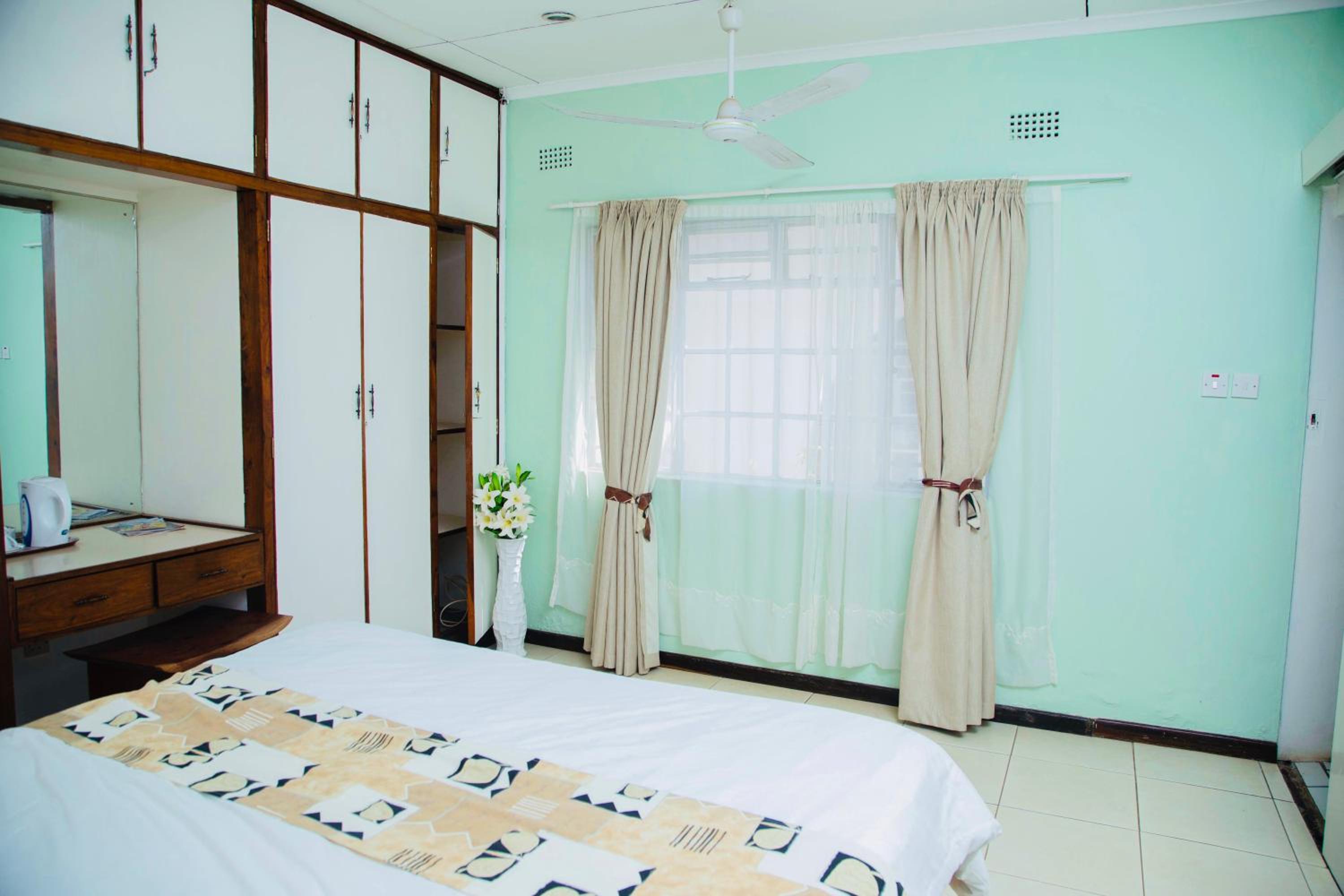 The Ad Lib Executive lodge