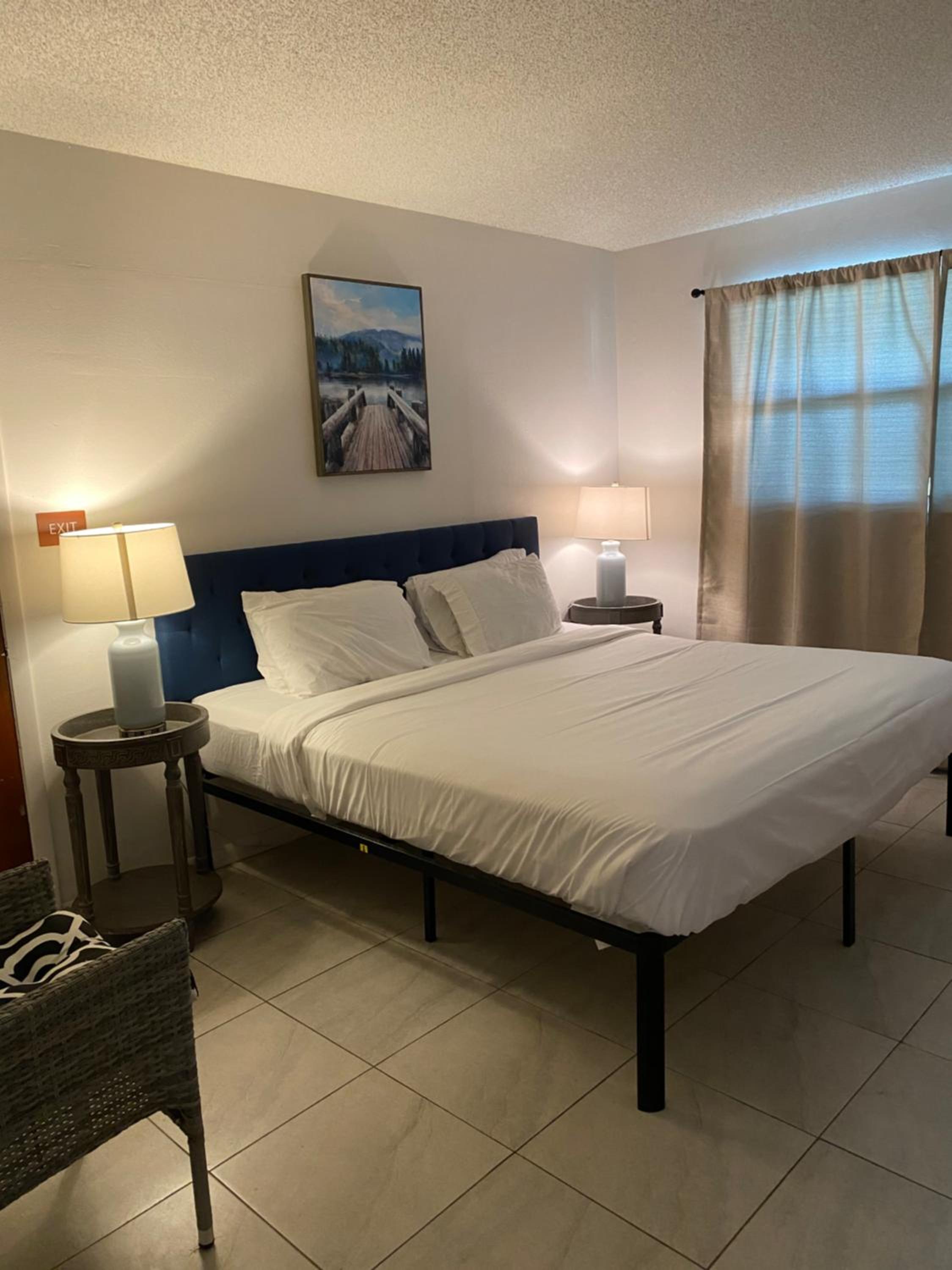 Fort Lauderdale Vacations - Dee Jay Beach Resort - Property Image 4