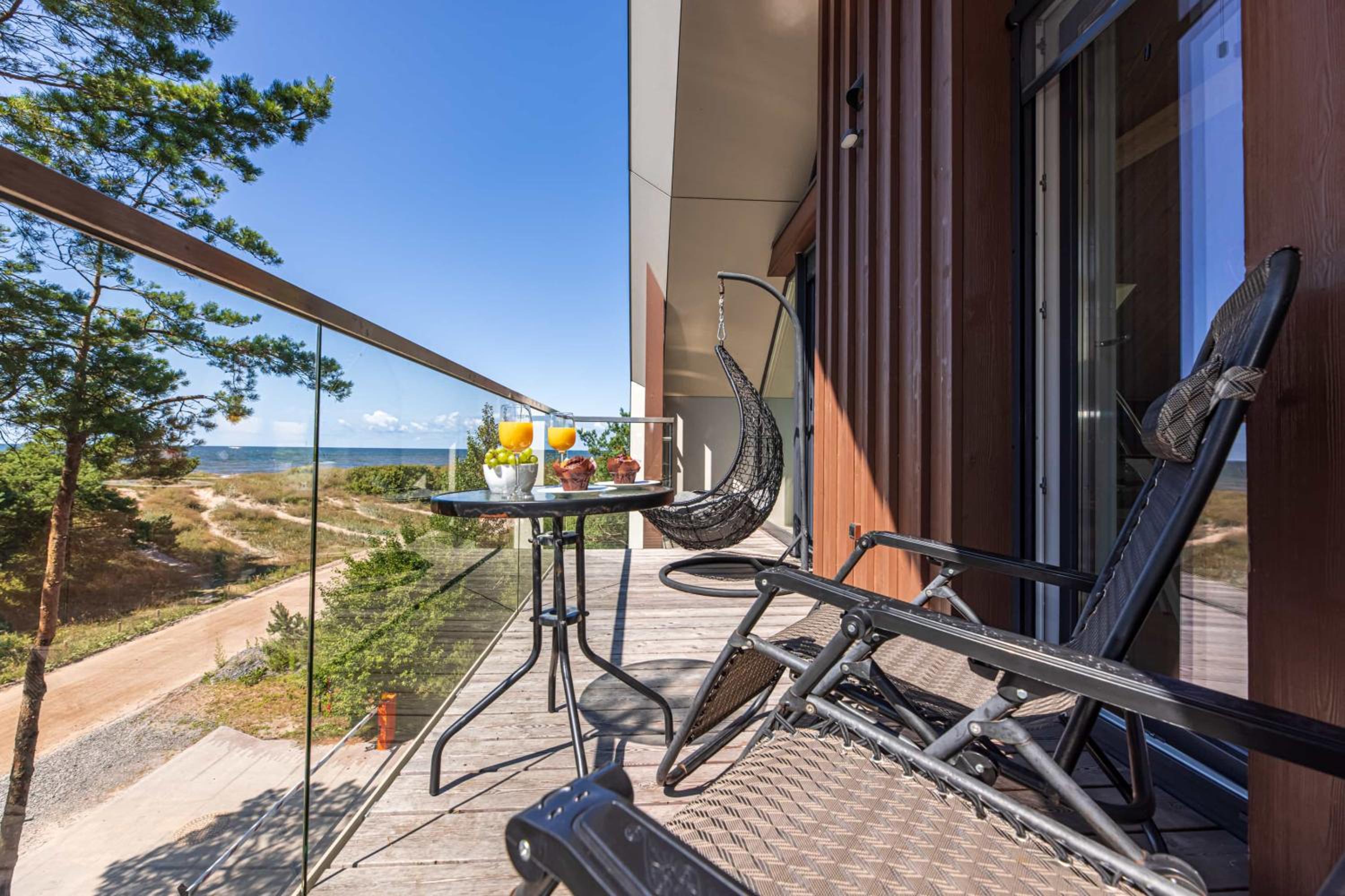 HolidayPlus Multiple Apartments, By Cohost view 3