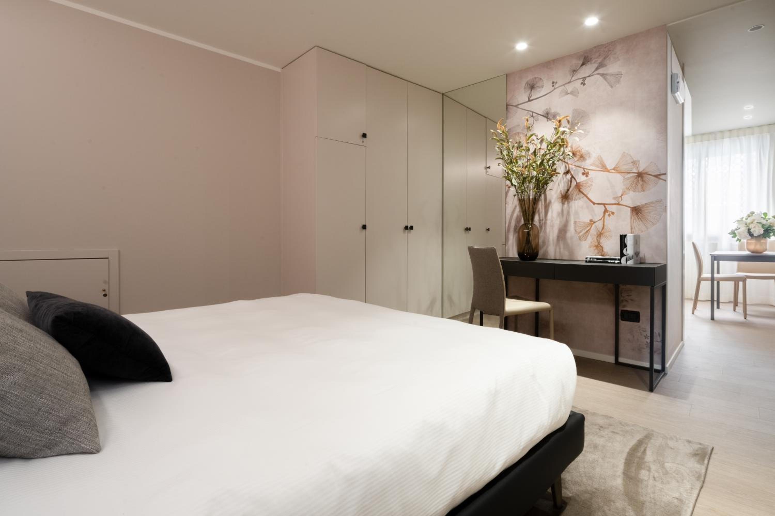 Accademia Apartments R&R