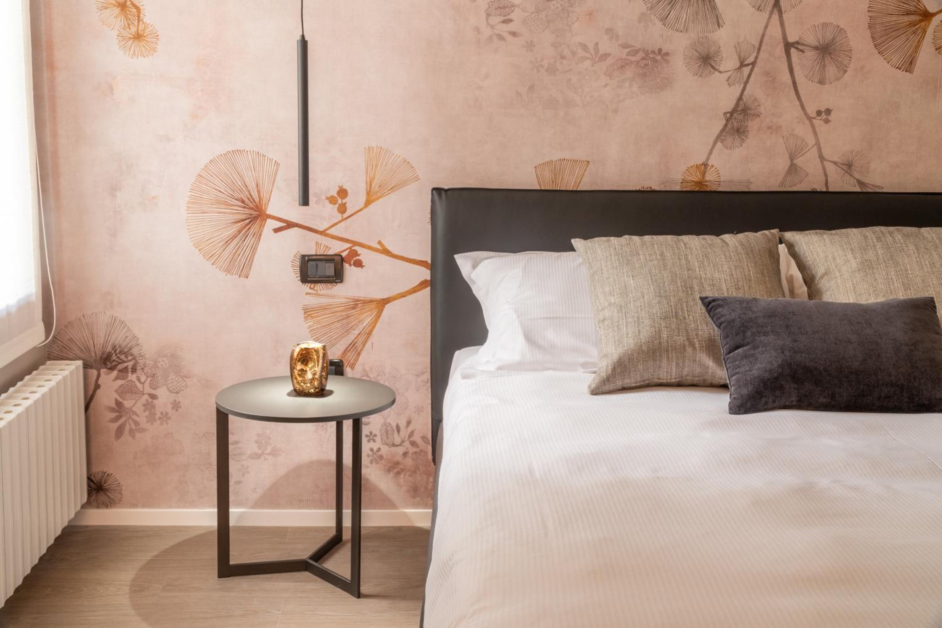 Accademia Apartments R&R