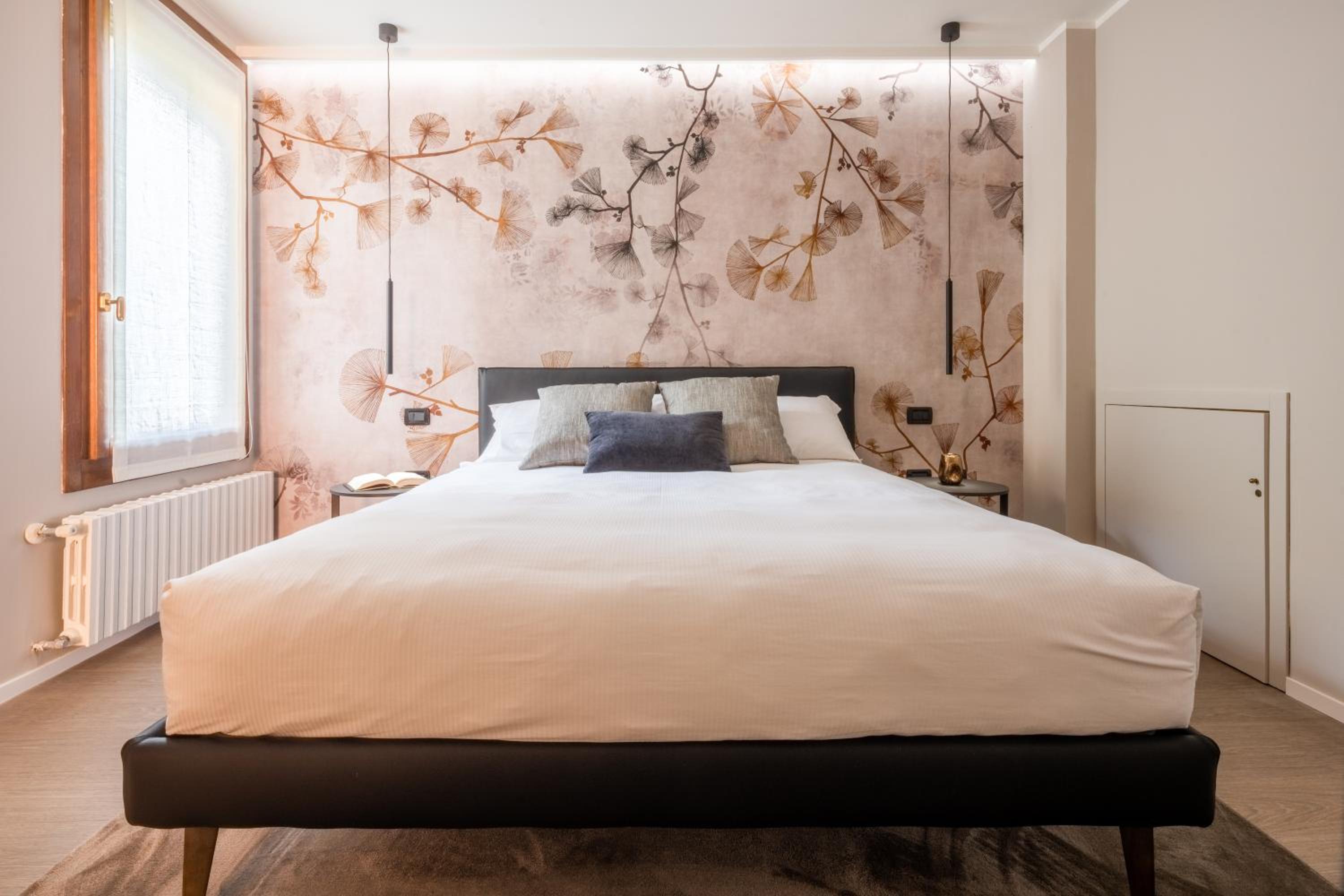 Accademia Apartments R&R