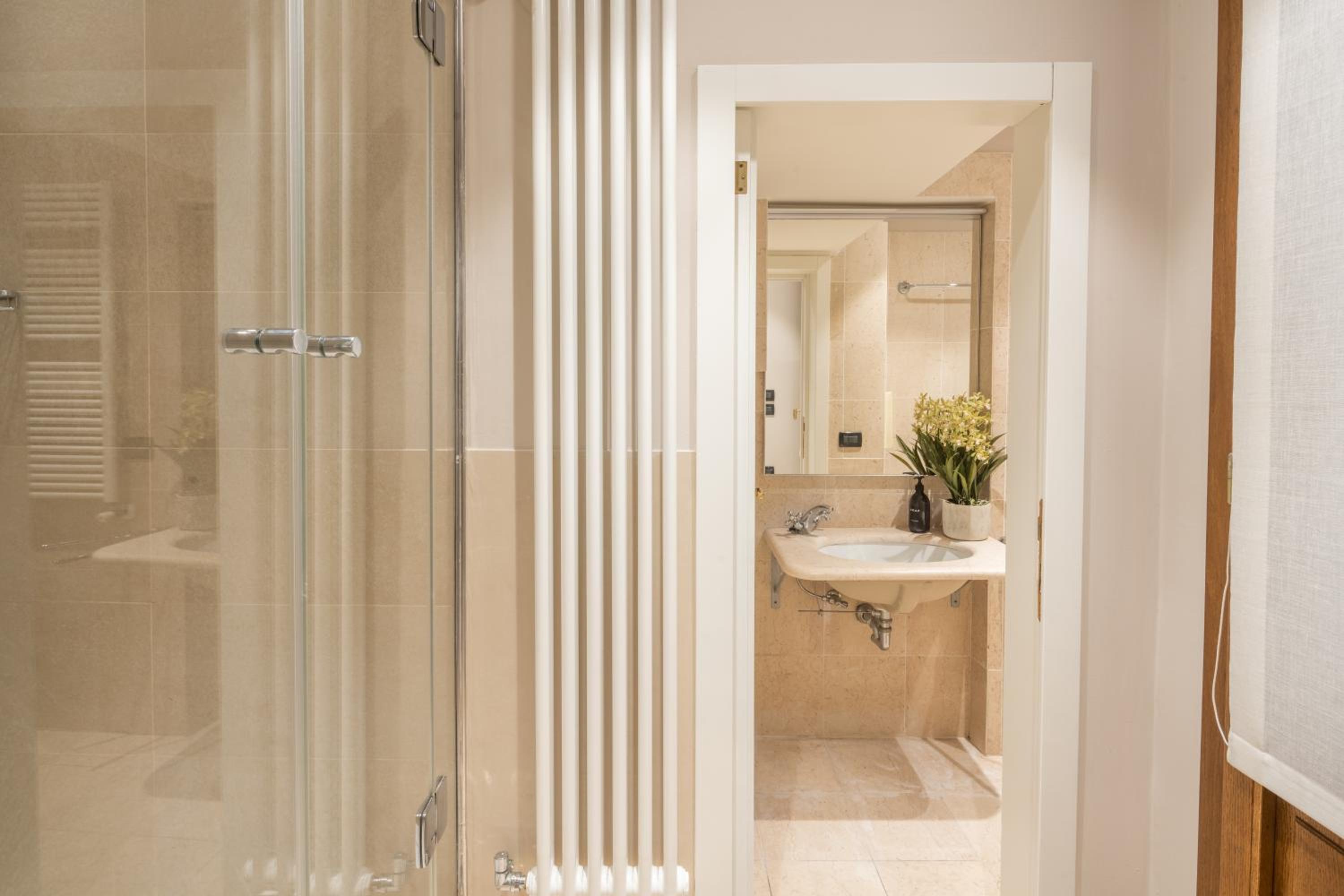 Accademia Apartments R&R