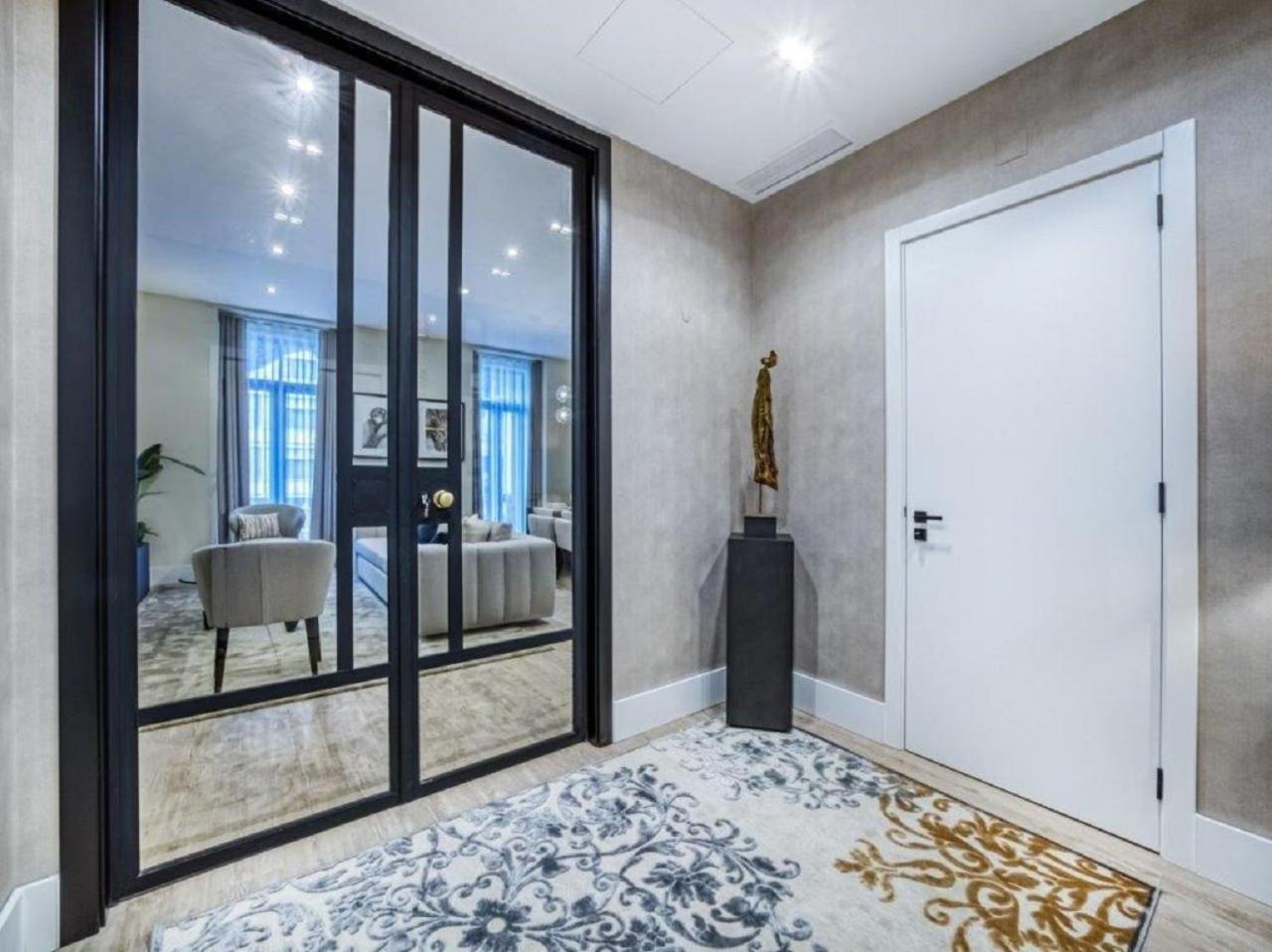 Stunning Apartment near Avenue Liberdade view 2