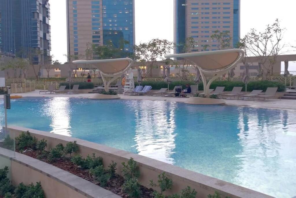 FIRST CLASS 1BR with DUBAI SKYLINE view