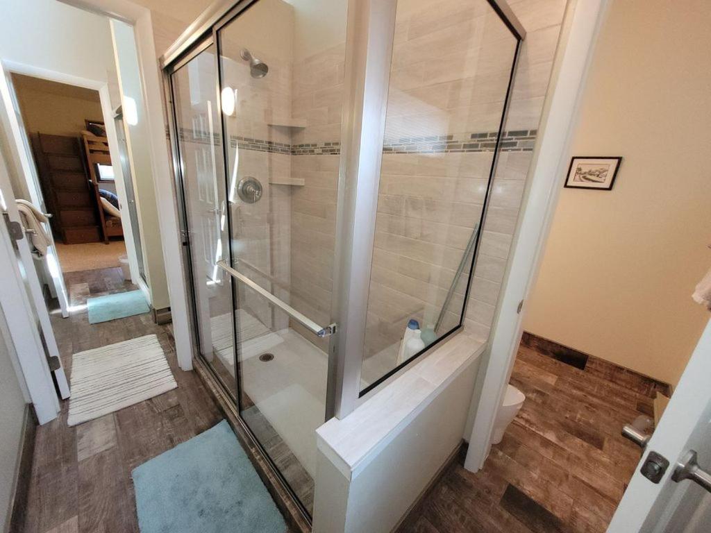 Creekside Home - Contemporary 3br/3ba Home Walking Distance to Frisco Main St and Free Shuttle view 5