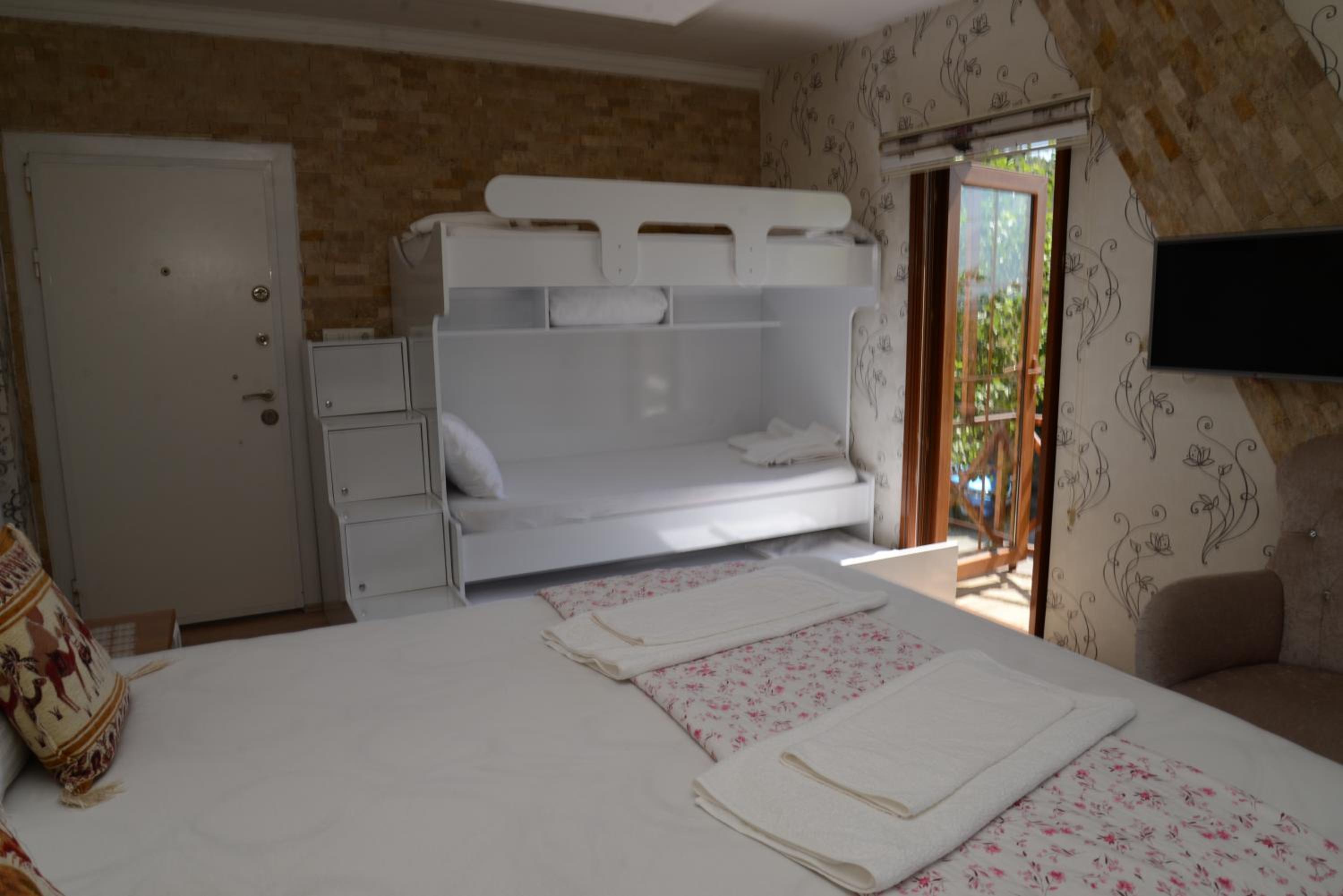 Sinter Terasse House Hotel