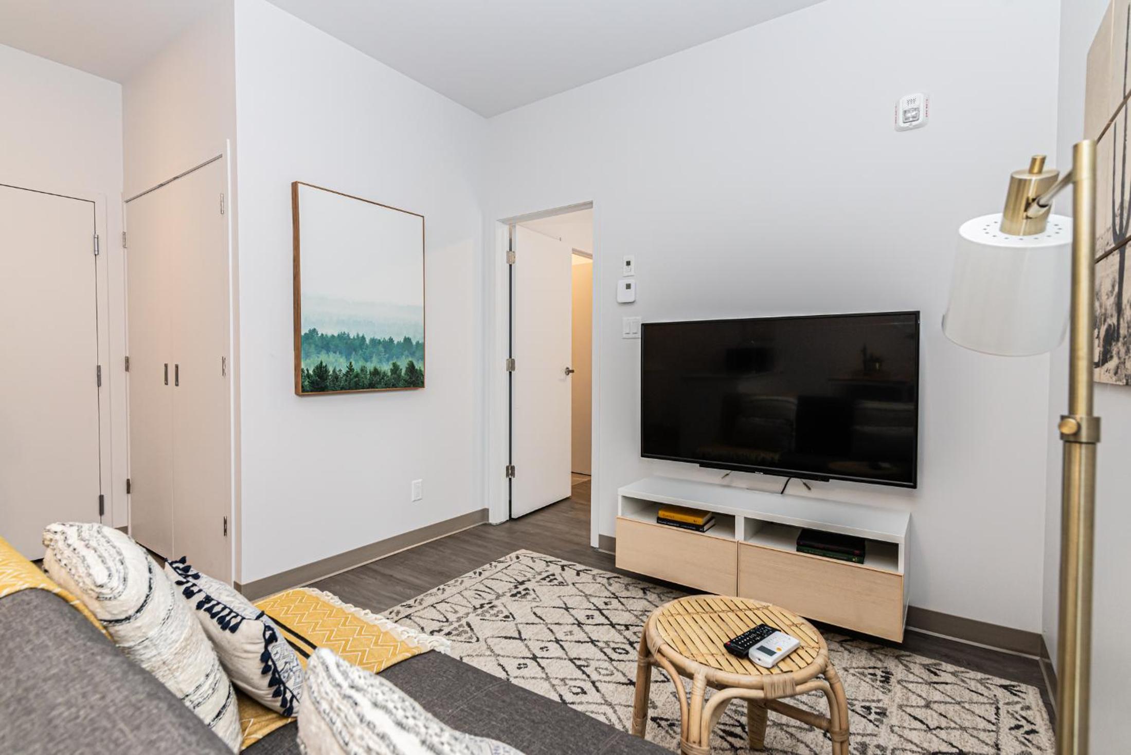 New and Perfectly Located 1 Bedroom Apartment by Den Stays view 4