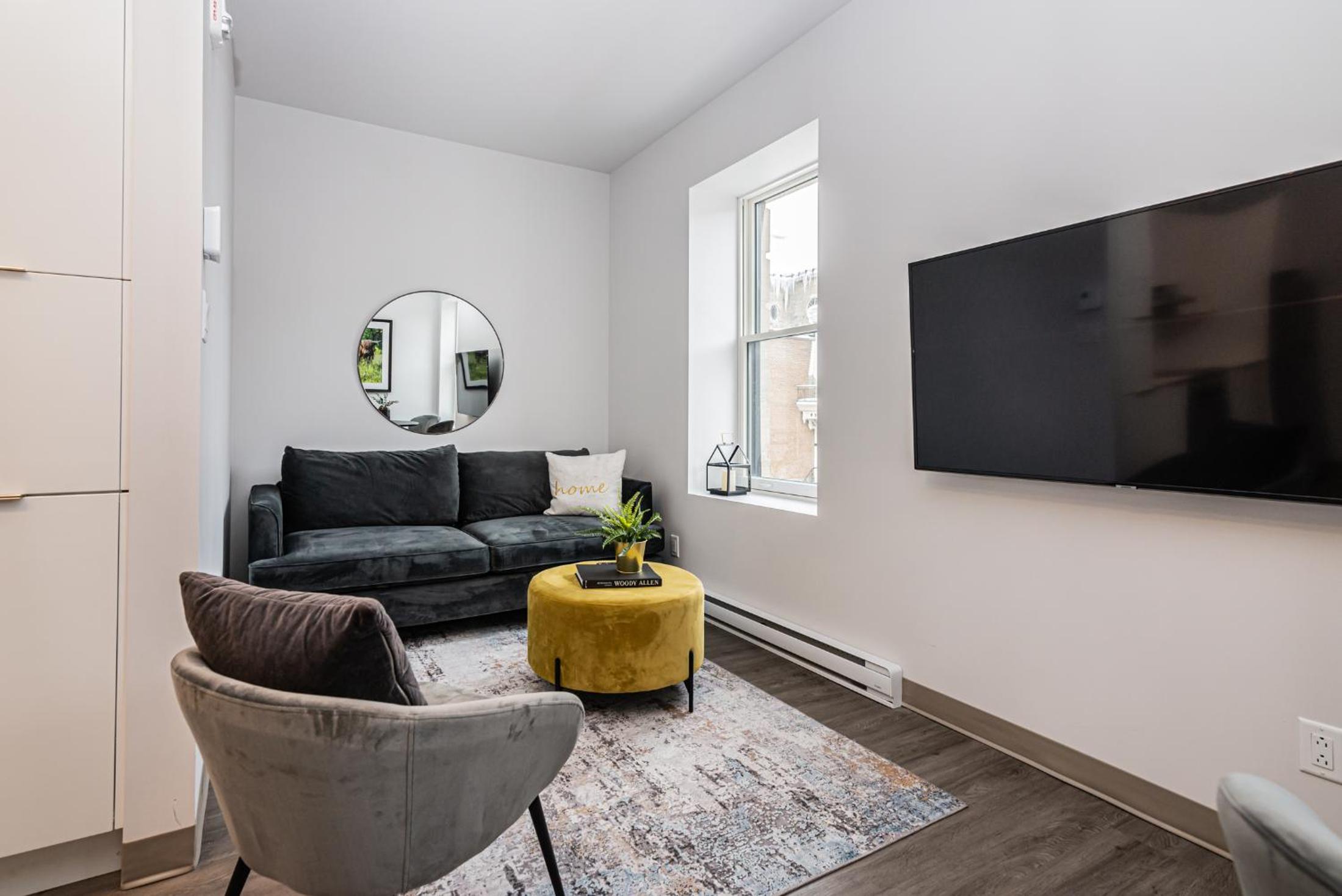 Stylish & Fun 1 Bedroom Apartment in Le Plateau by Den Stays