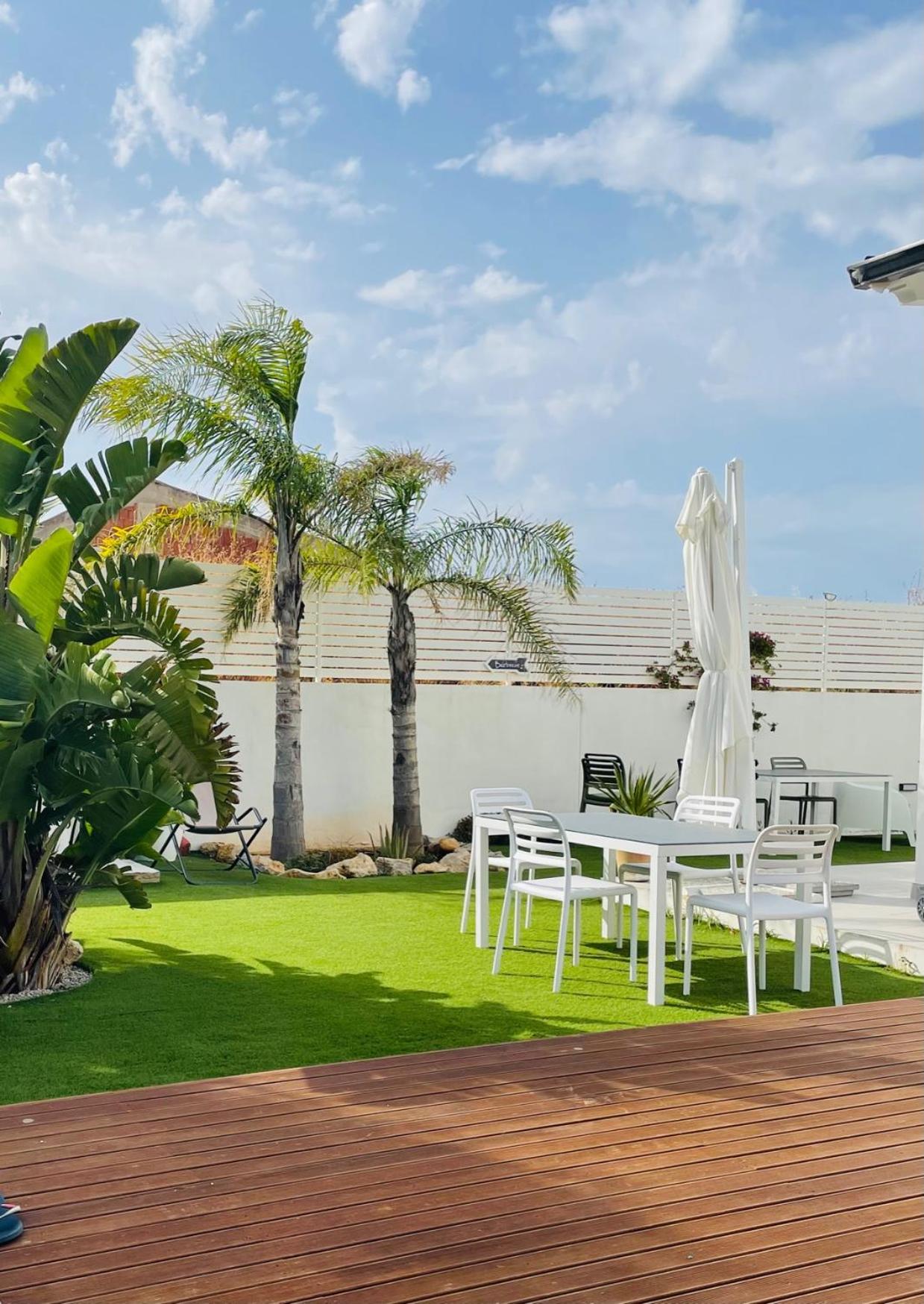 Rosalia Homestay - Ponente Apartment