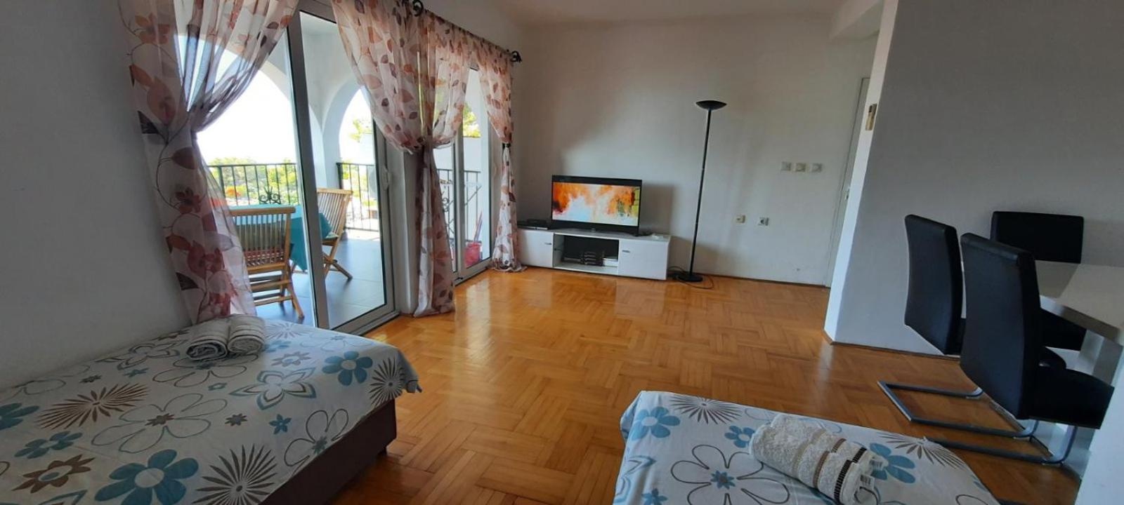 Apartments Pines