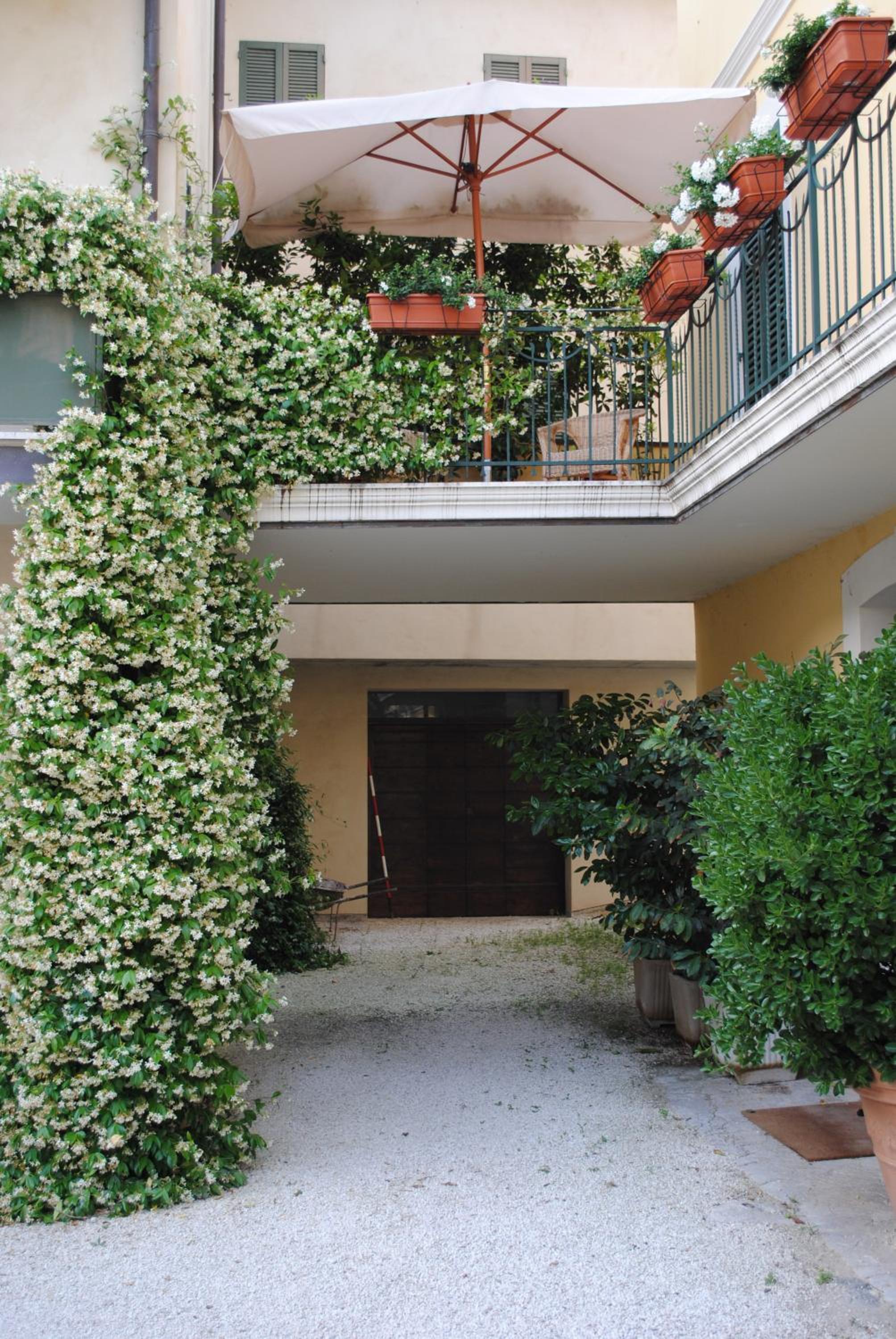 Guest Apartament Clarice aff casa zia Cianetta civ 48
