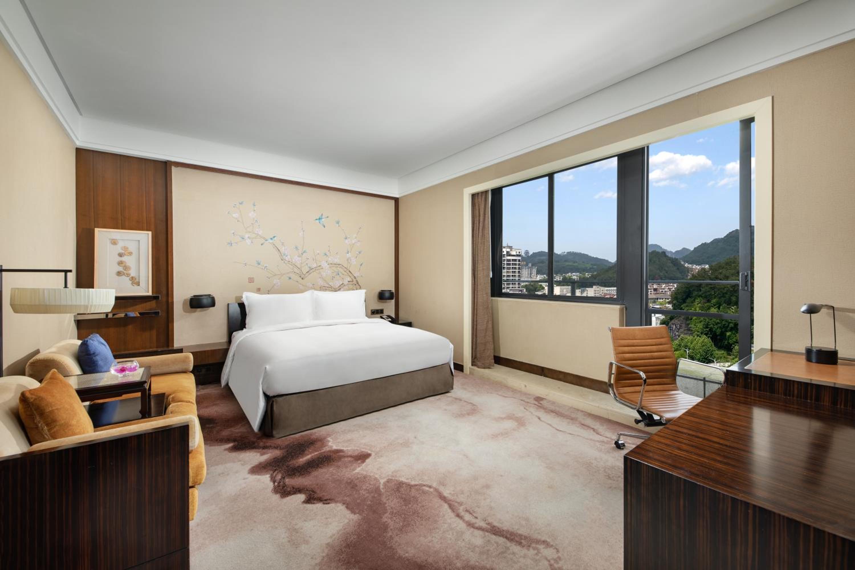 Crowne Plaza Huangshan Yucheng by IHG view 5
