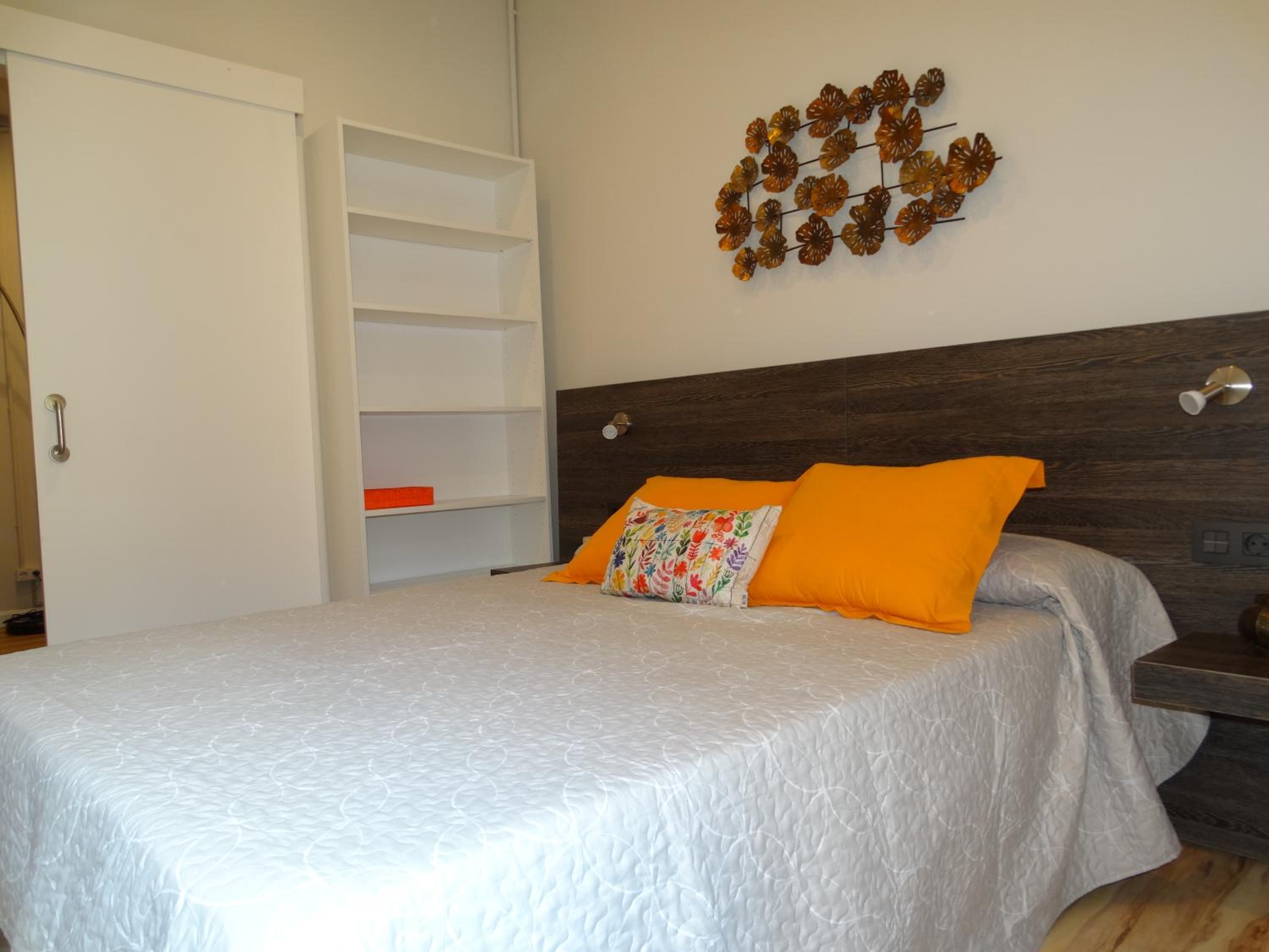 Feel at Sants Apartments