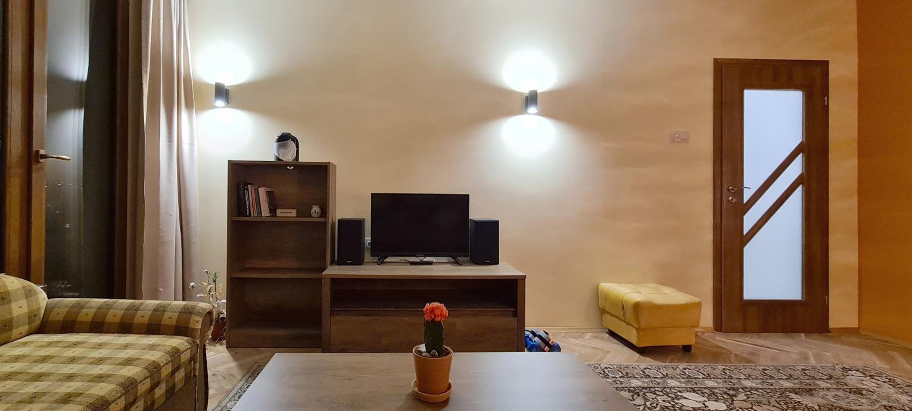 Cozy 1BD Flat - Panoramic Mountain View Balcony by Flat Mаnager view 5
