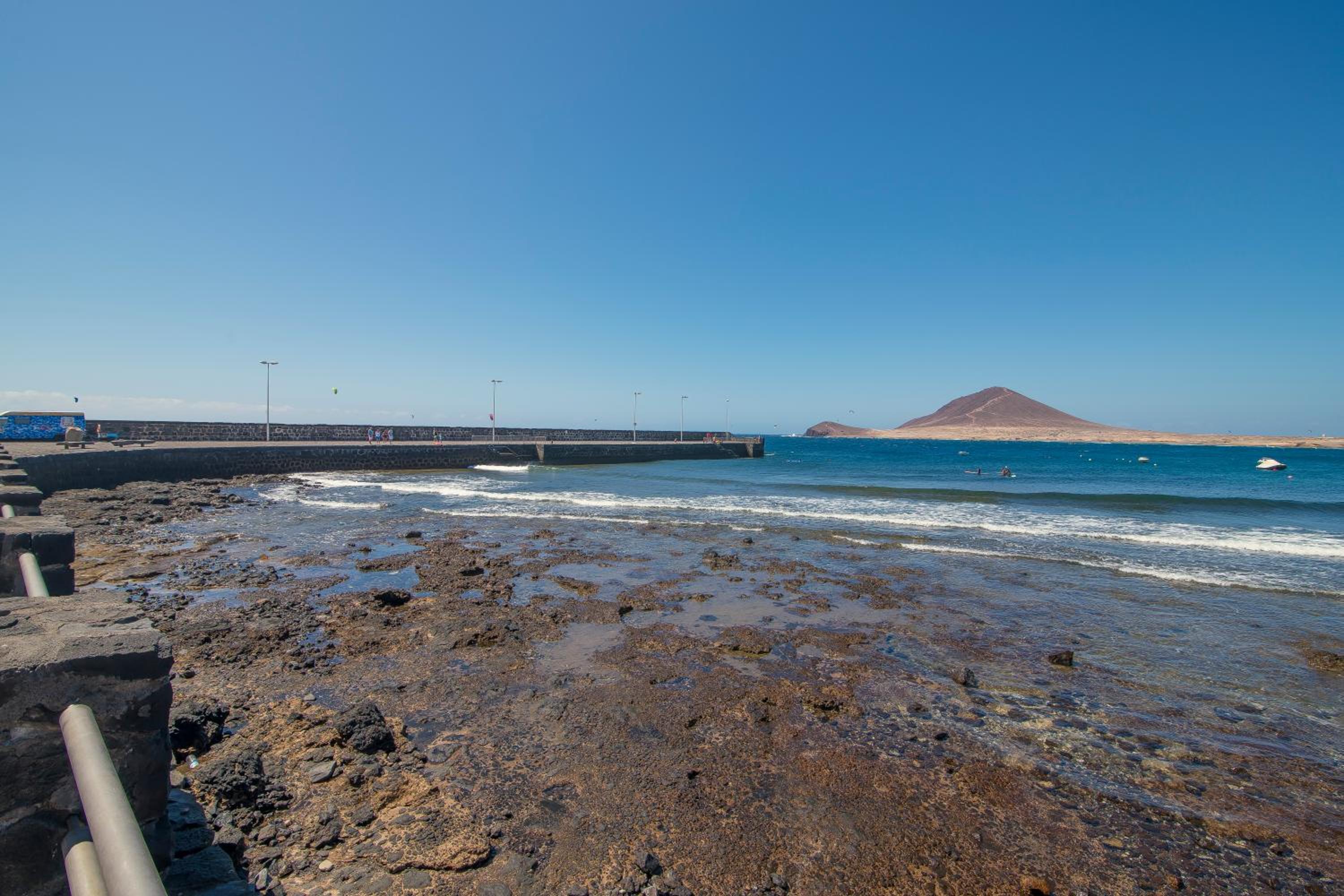 alquilaencanarias El Medano Playa El Cabezo