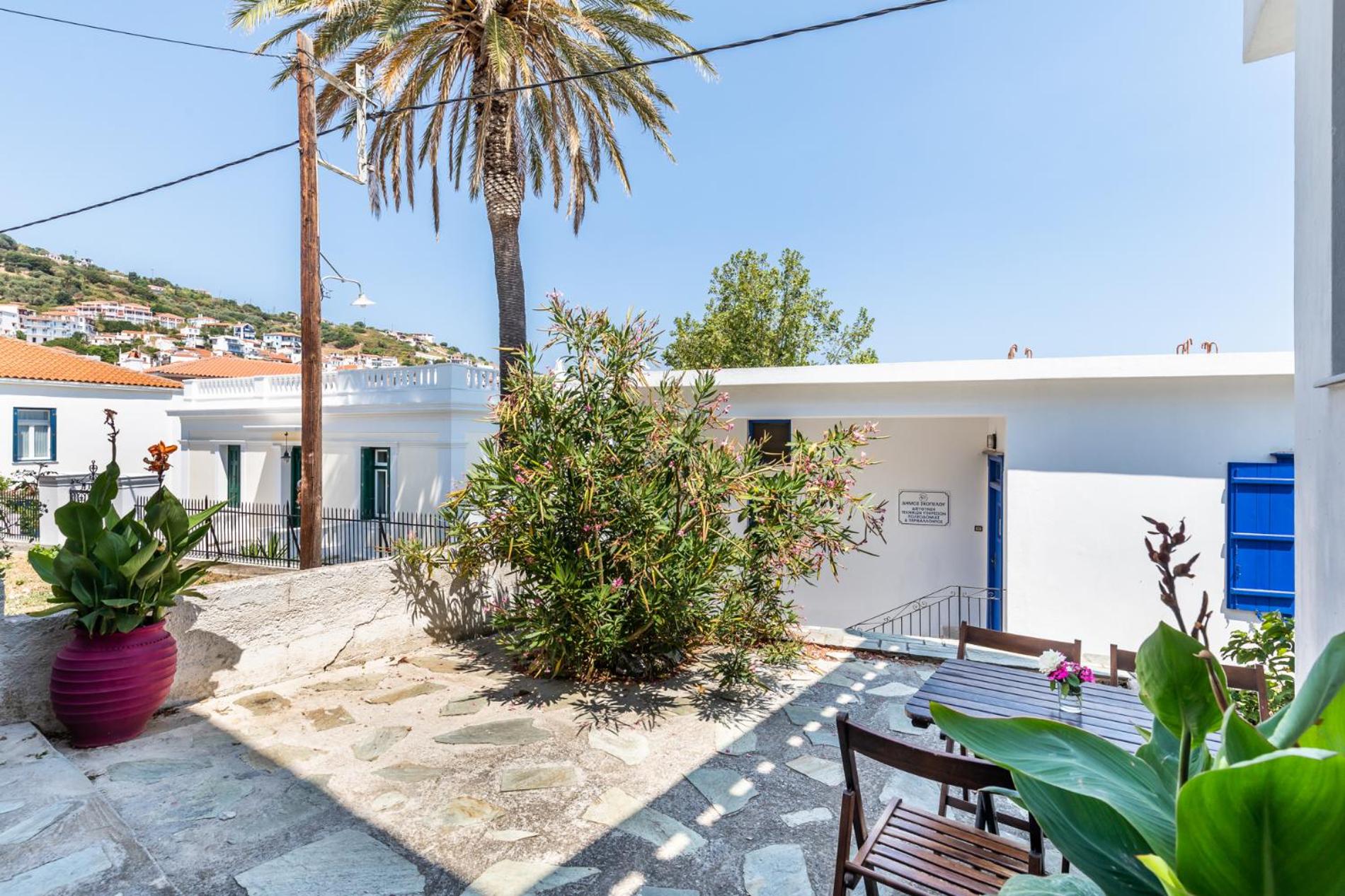 Althea Apartment photo 4