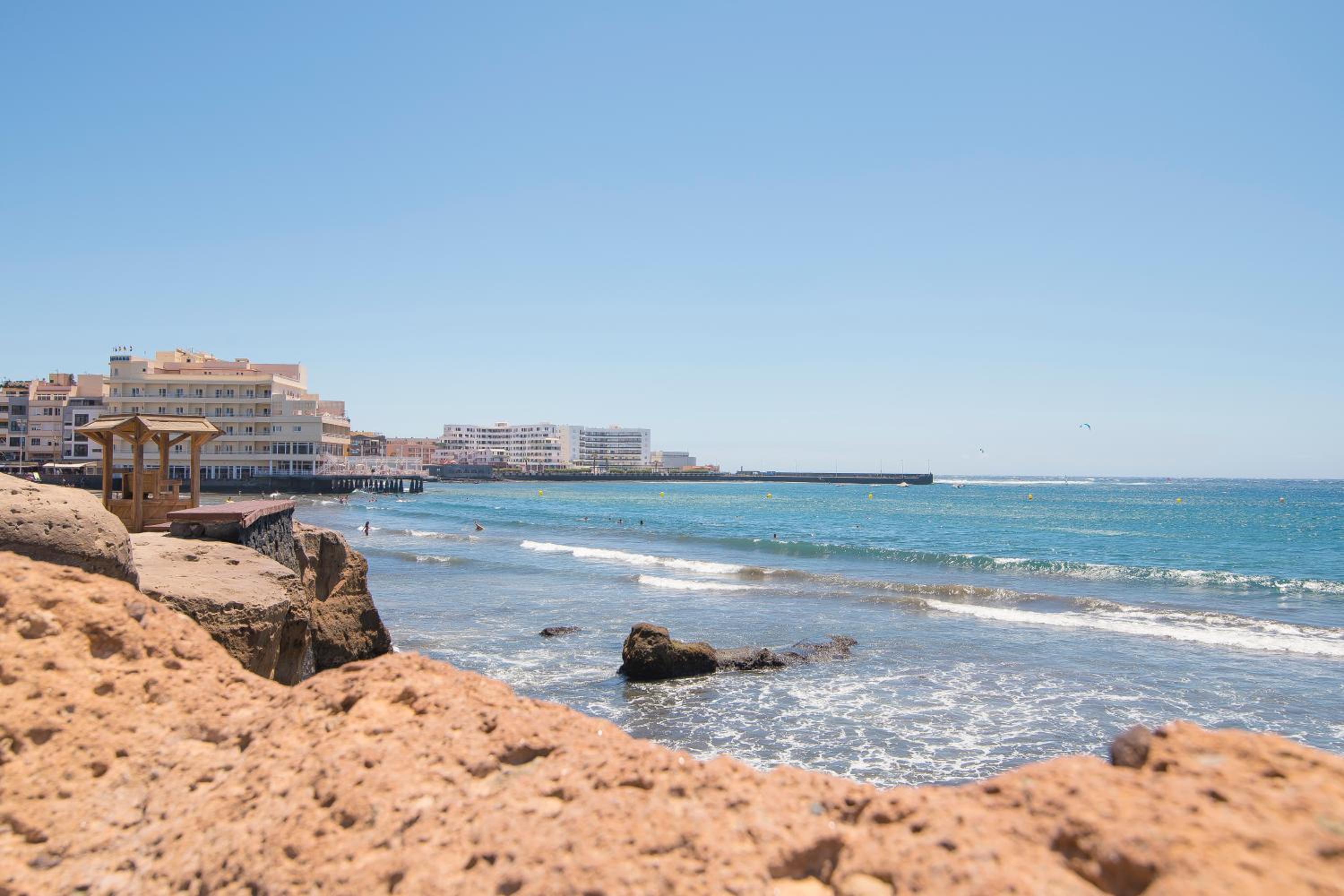Alquilaencanarias-El Medano Delfines-2 rooms view 3