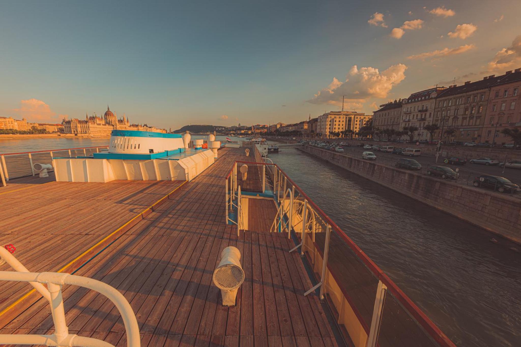 Grand Jules Boat Hotel Budapest 25