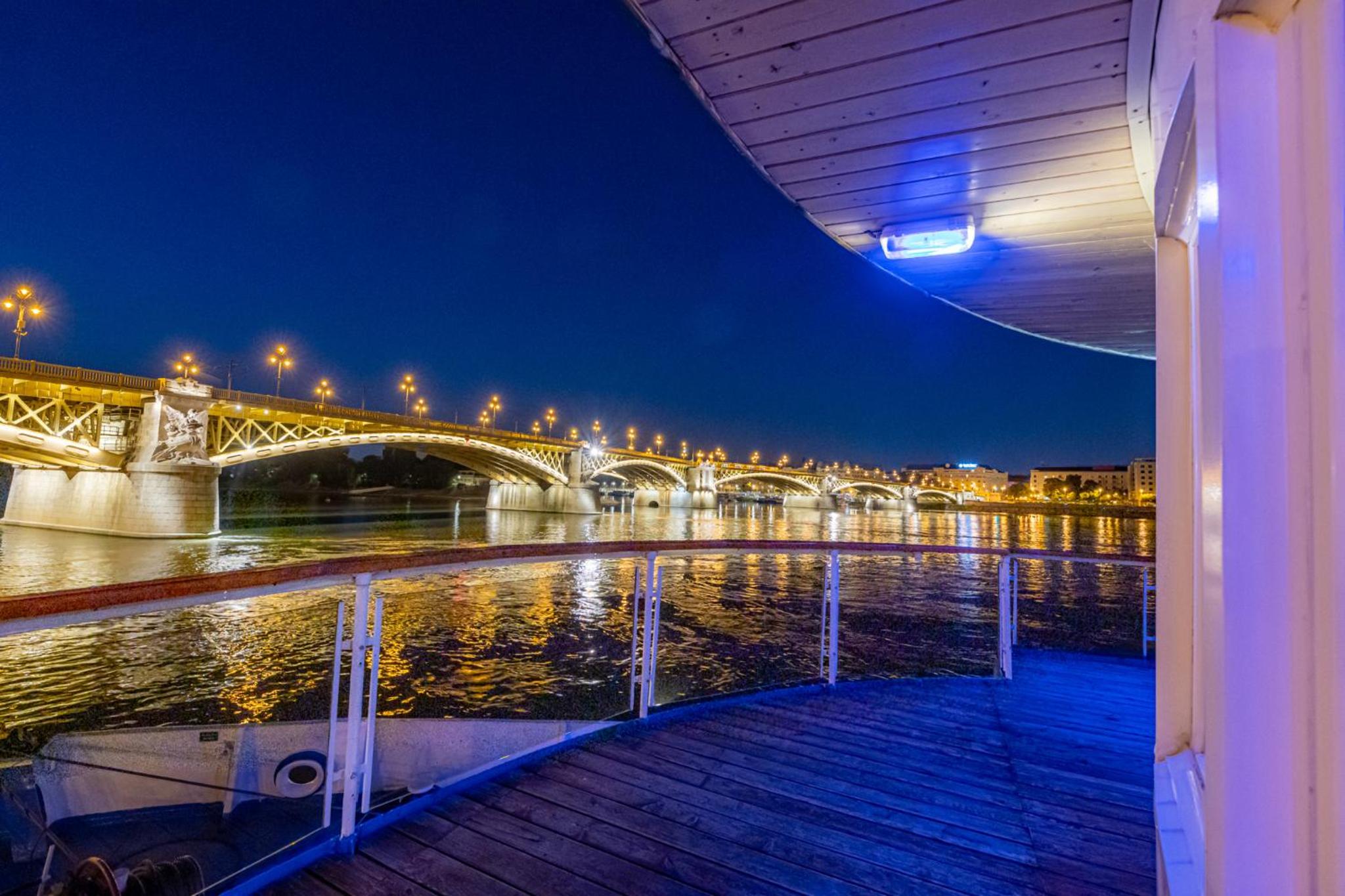 Grand Jules Boat Hotel Budapest 22