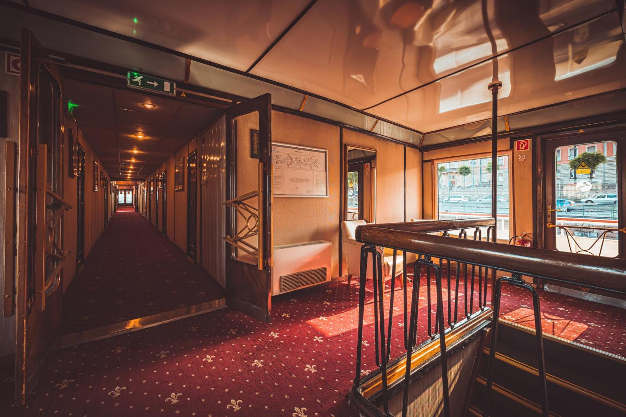 Grand Jules Boat Hotel Budapest 16