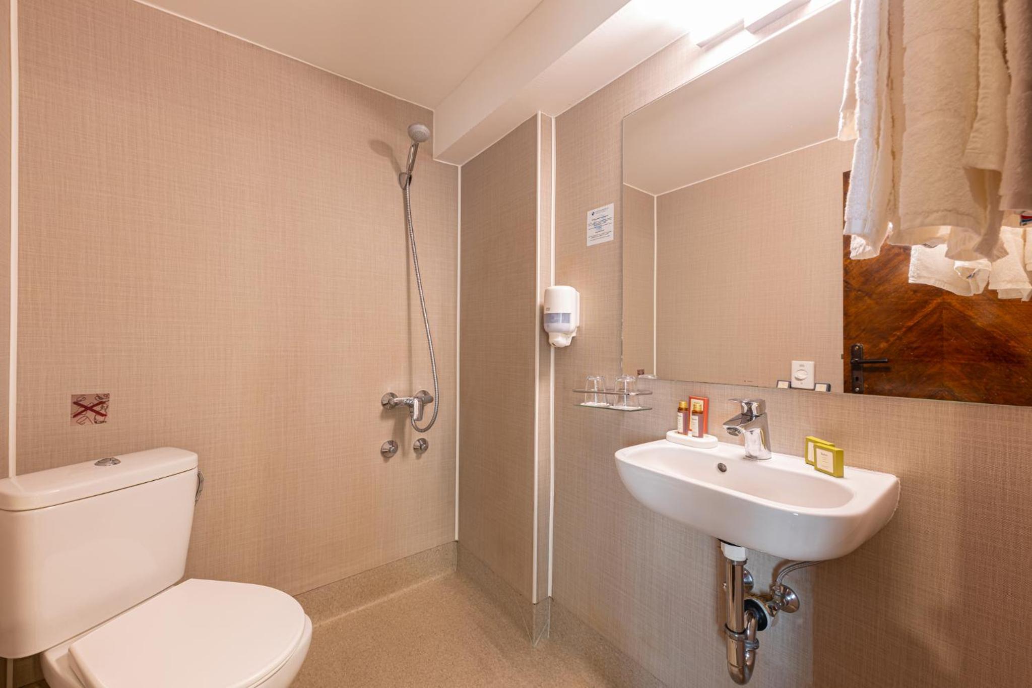 Grand Jules Boat Hotel Budapest 27