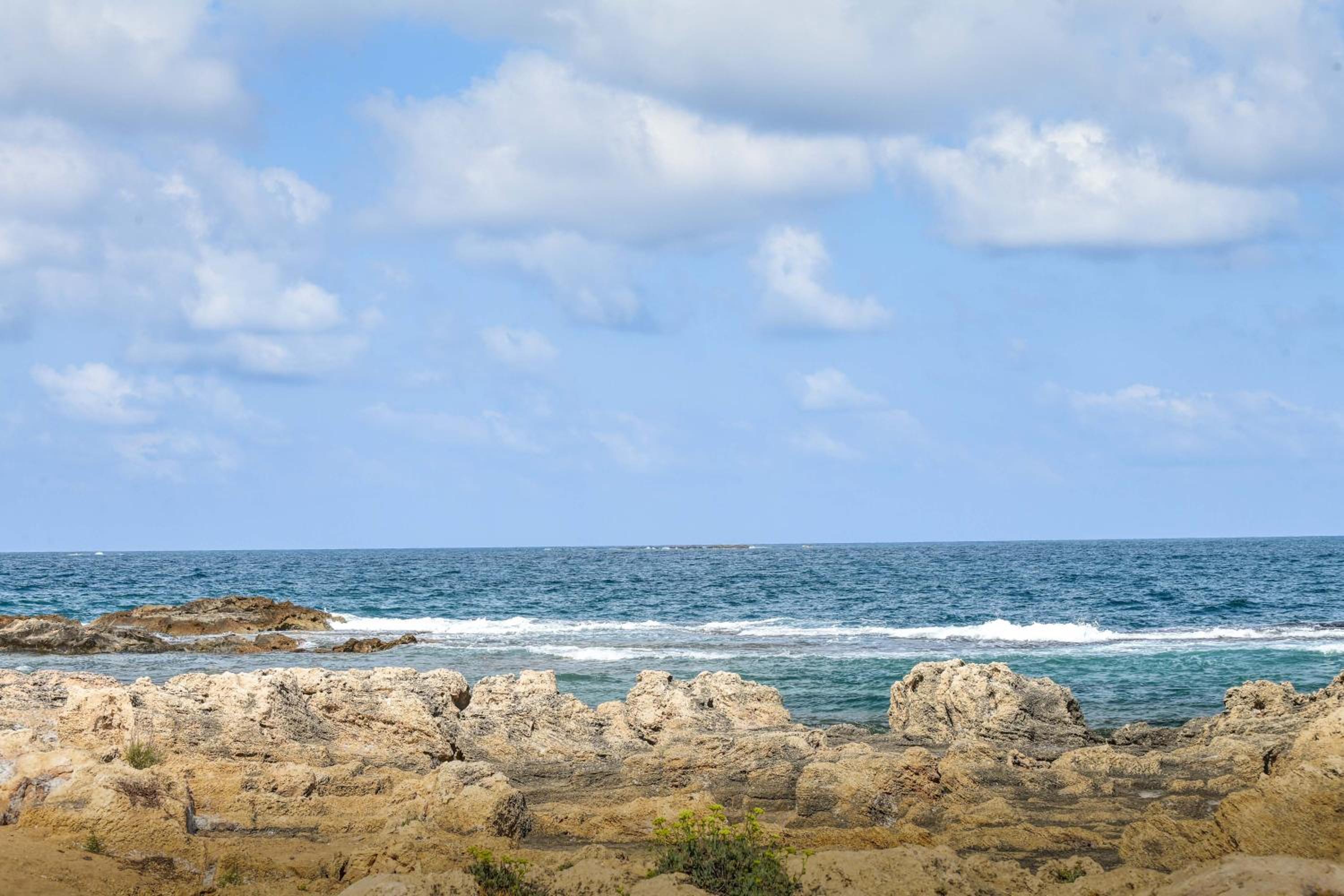 Achziv Beach Getaway with Balcony by Sea N' Rent