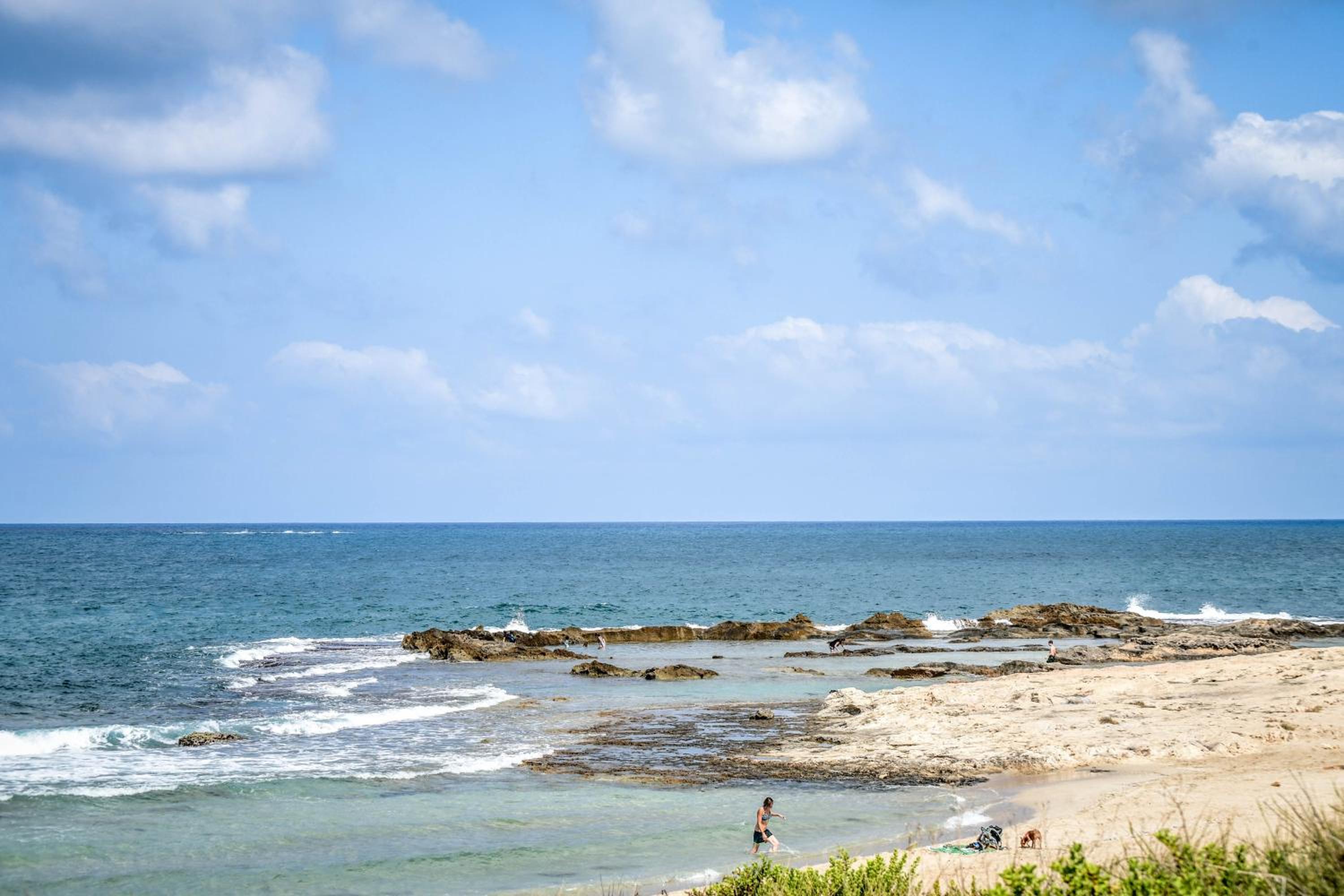 Achziv Beach Getaway with Balcony by Sea N' Rent
