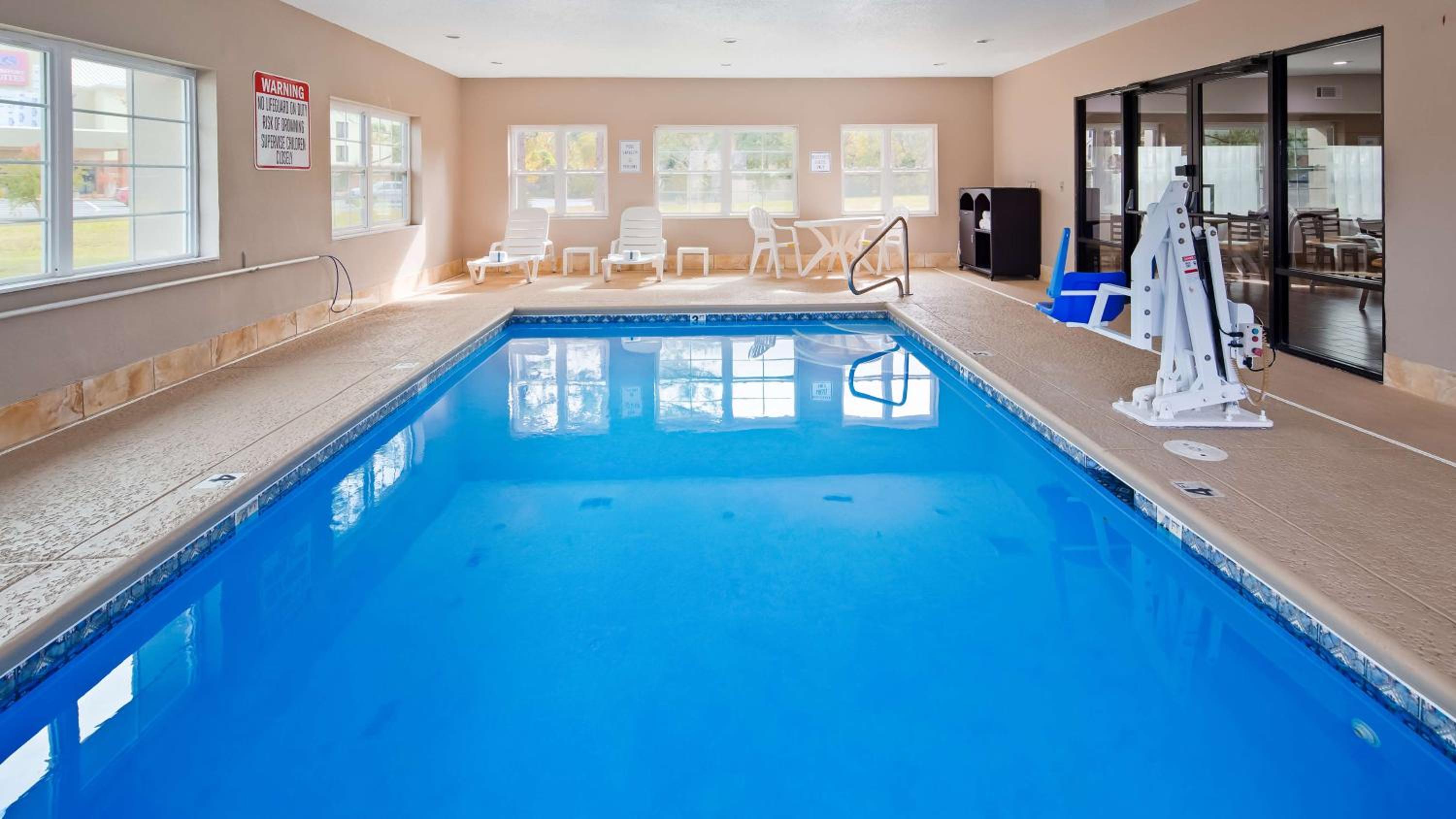 Macon Vacations - SureStay Plus Hotel by Best Western Macon West - Property Image 10