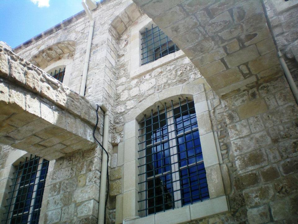 Photo 32