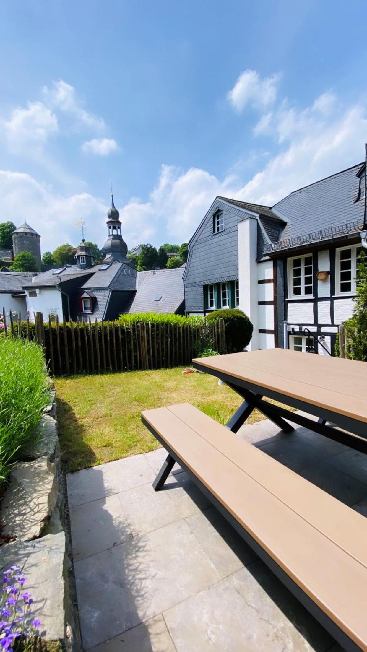 Holiday House BURGBLICK2 with garden - VOSPROPERTIES