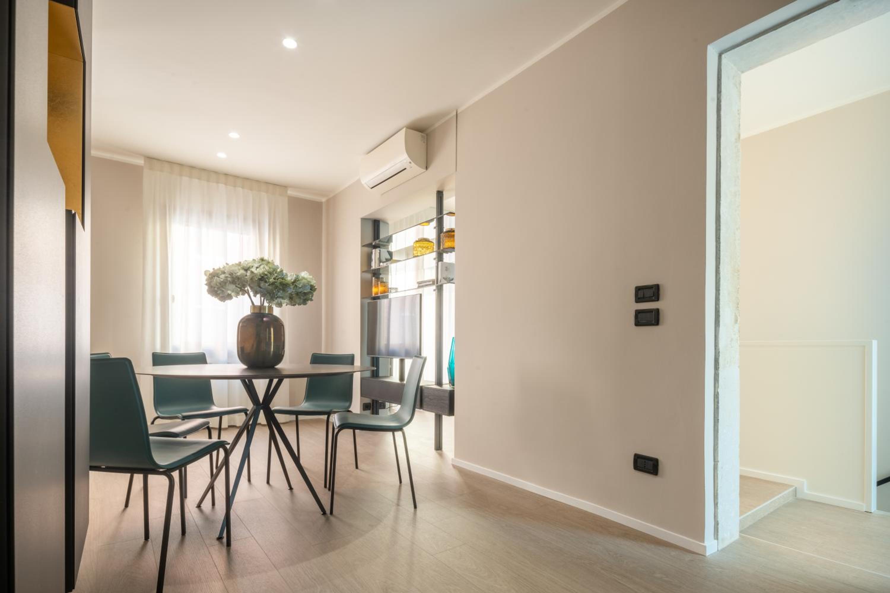 Accademia Apartments R&R